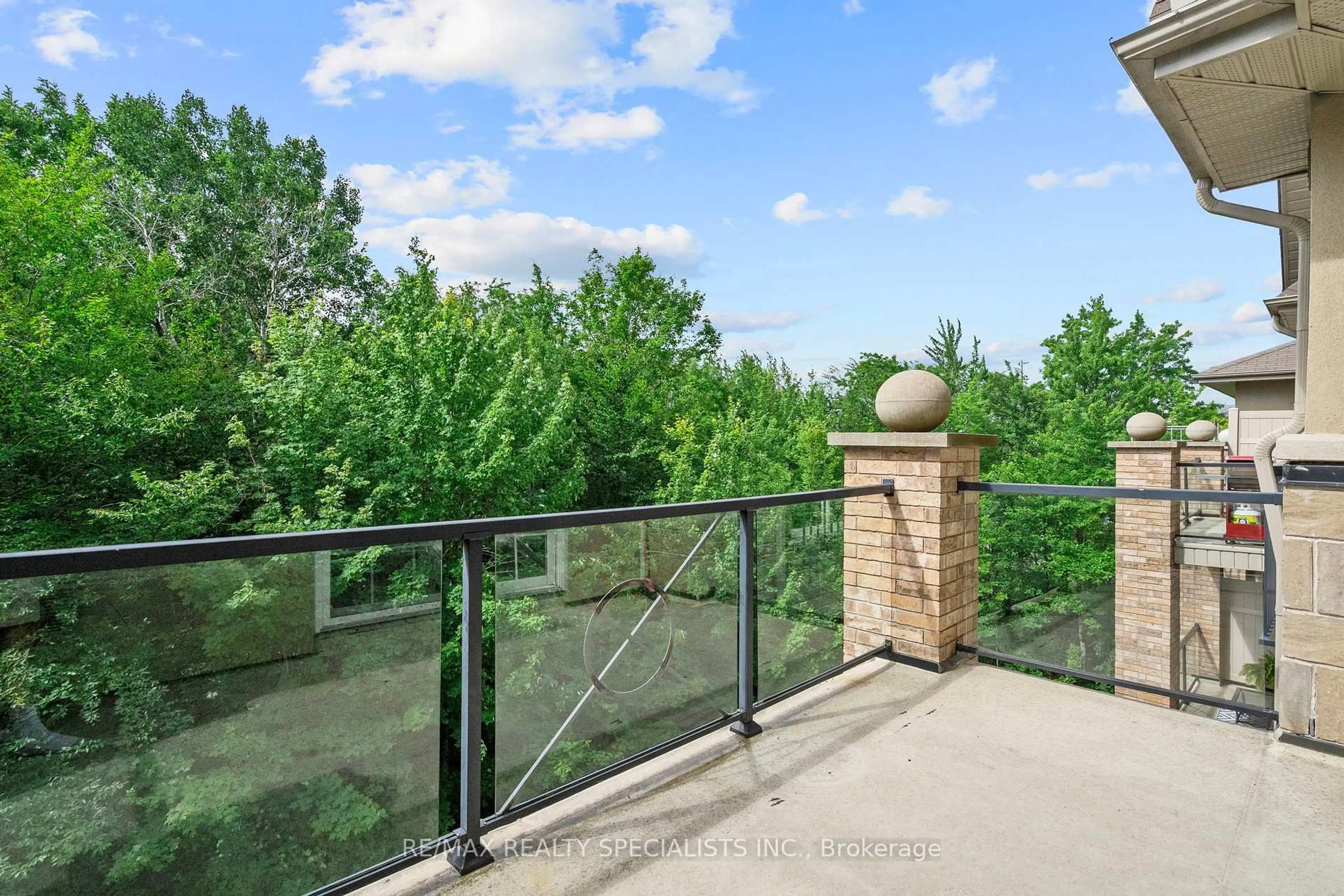 Unknown for 41 Ferndale Dr, Barrie Ontario L4N 5T6