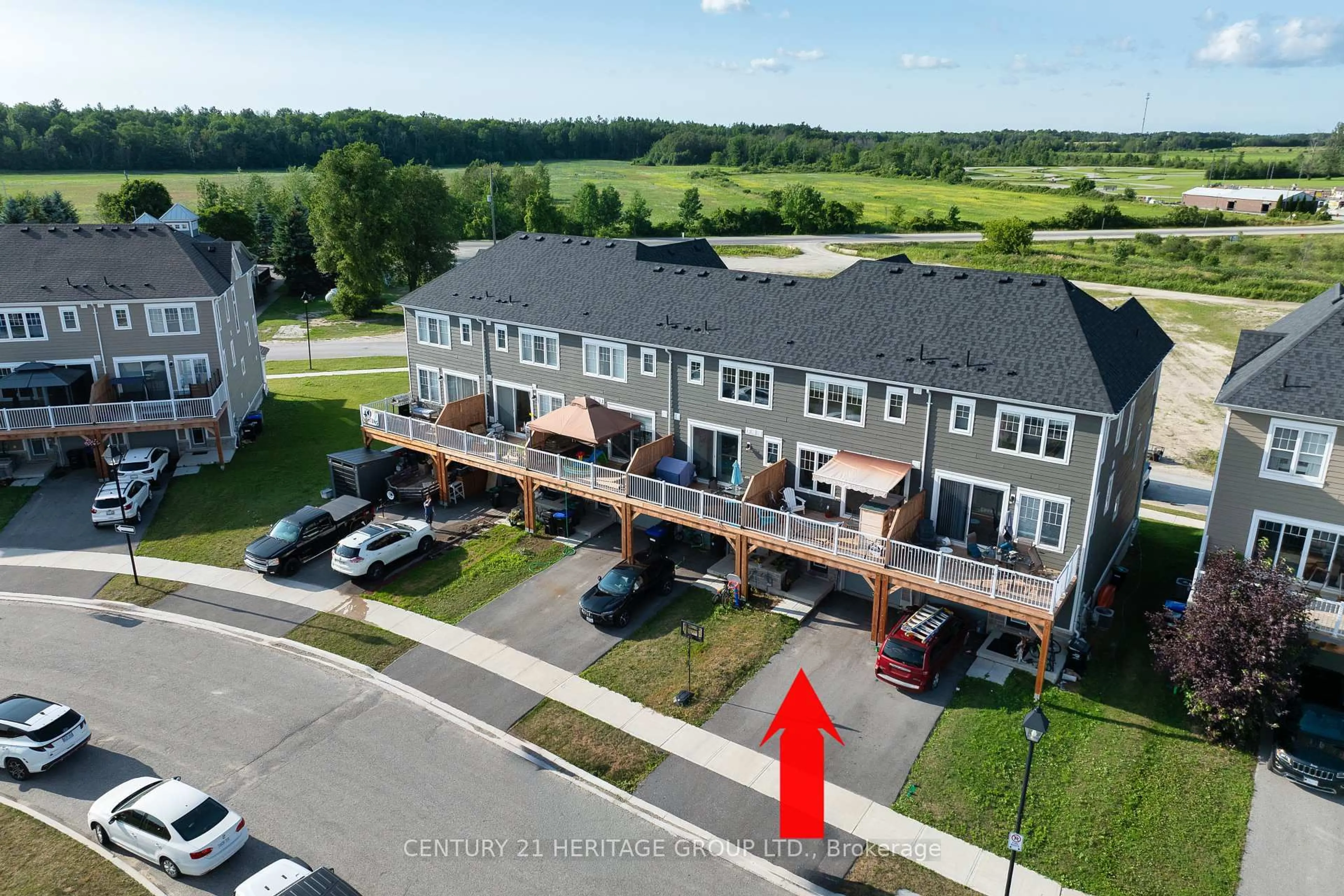 A pic from outside/outdoor area/front of a property/back of a property/a pic from drone, unknown for 57 Surf Dr, Wasaga Beach Ontario L9Z 0J4