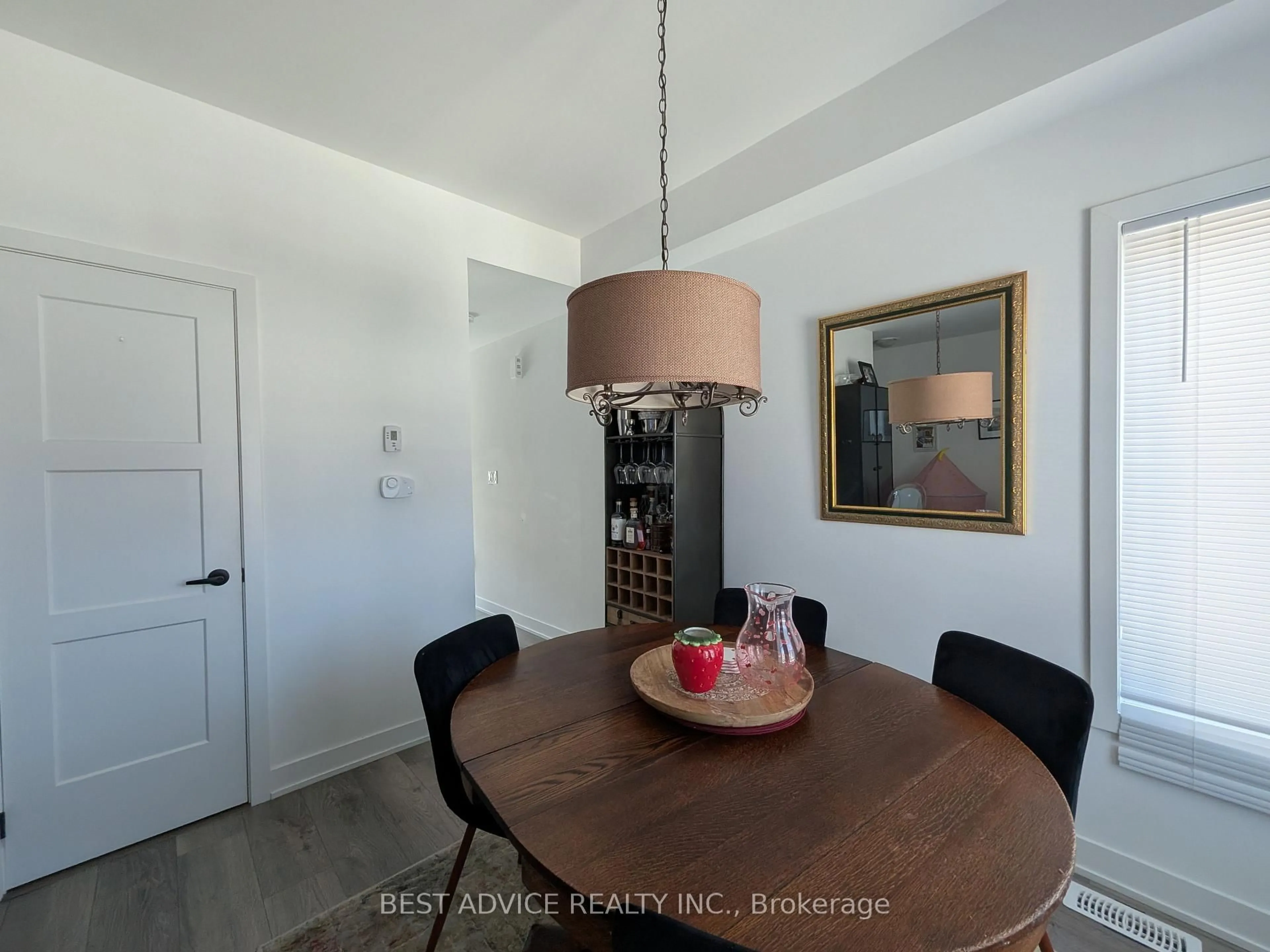 Dining room, unknown for 9 Pumpkin Corner Cres, Barrie Ontario L9J 0T5