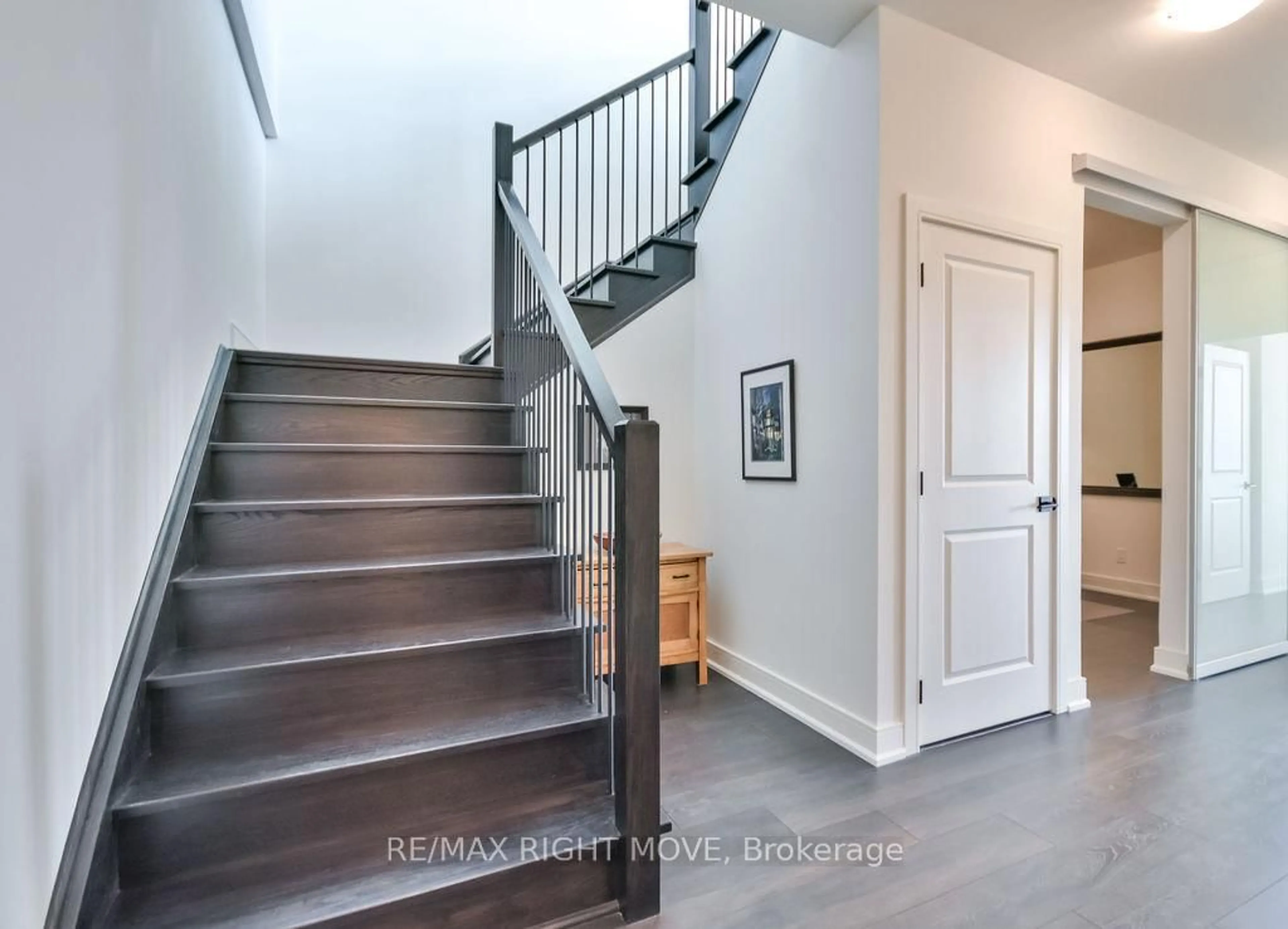 Unknown for 21 Matchedash St #403L, Orillia Ontario L3V 4W4