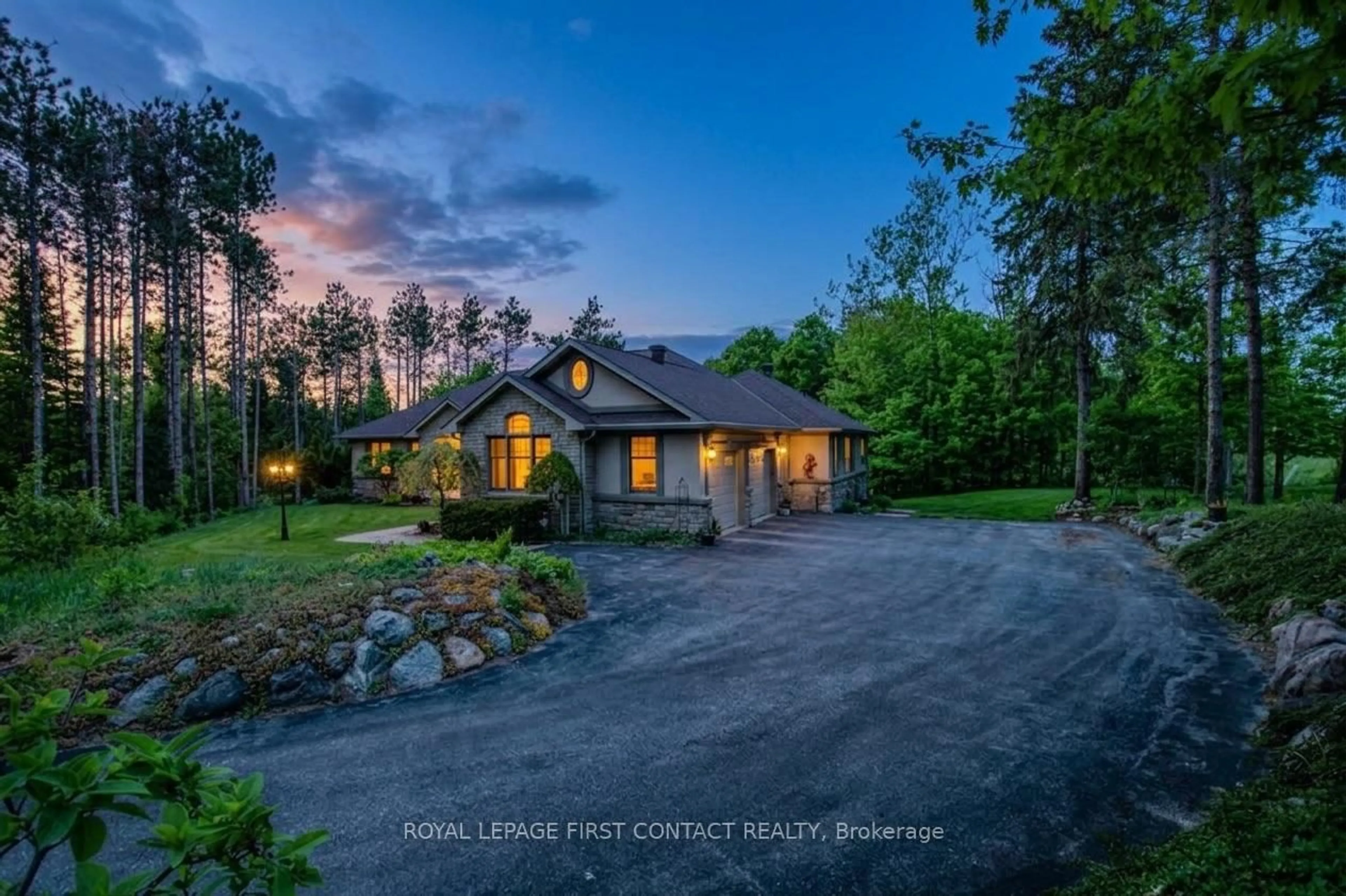 A pic from outside/outdoor area/front of a property/back of a property/a pic from drone, water/lake/river/ocean view for 7 Nevis Ridge Dr, Oro-Medonte Ontario L0L 1T0