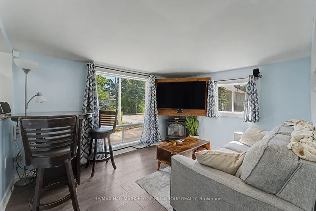 60 Laidlaw St, Wasaga Beach 3