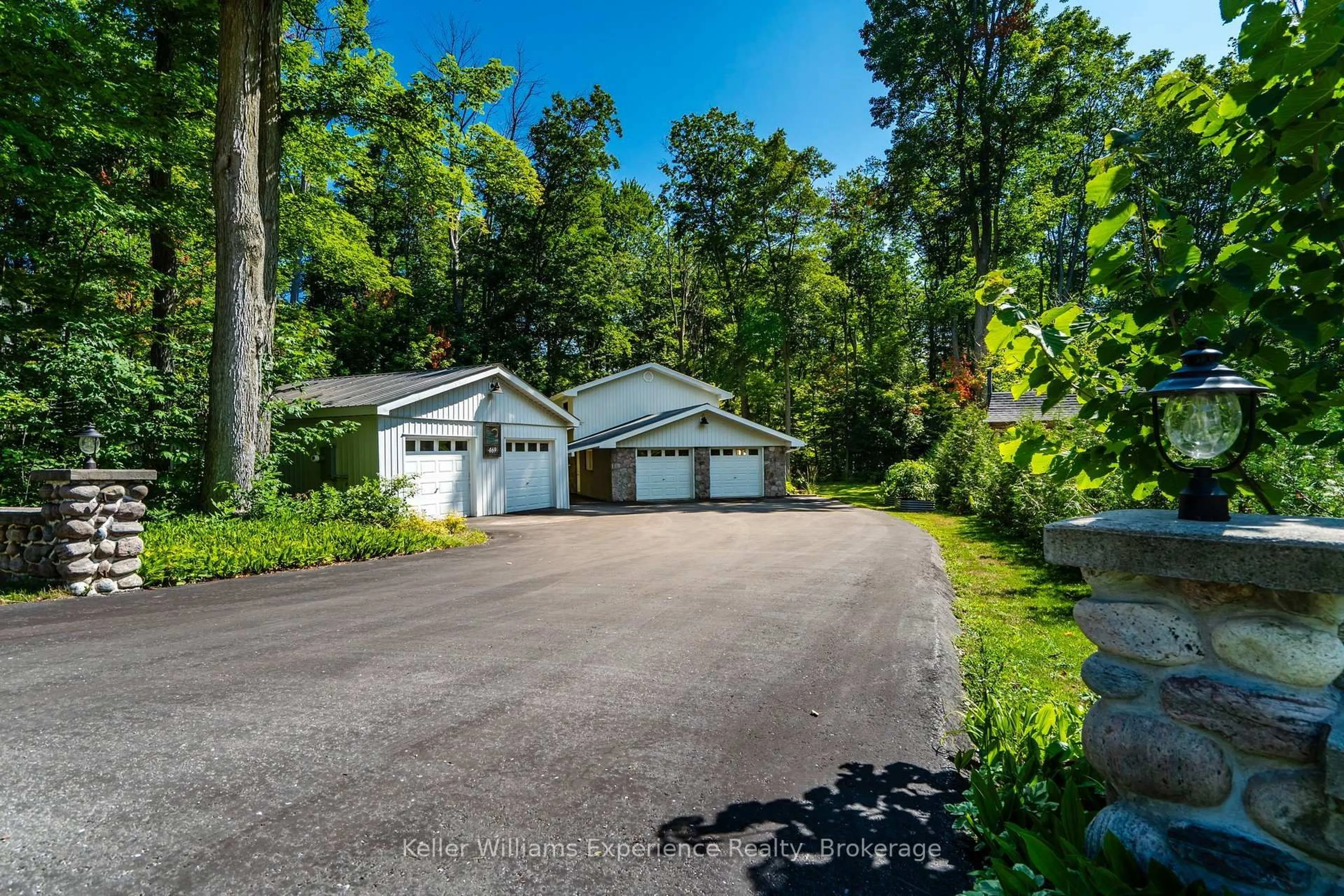 Unknown for 469 Parkview Crt, Midland Ontario L4R 5G3