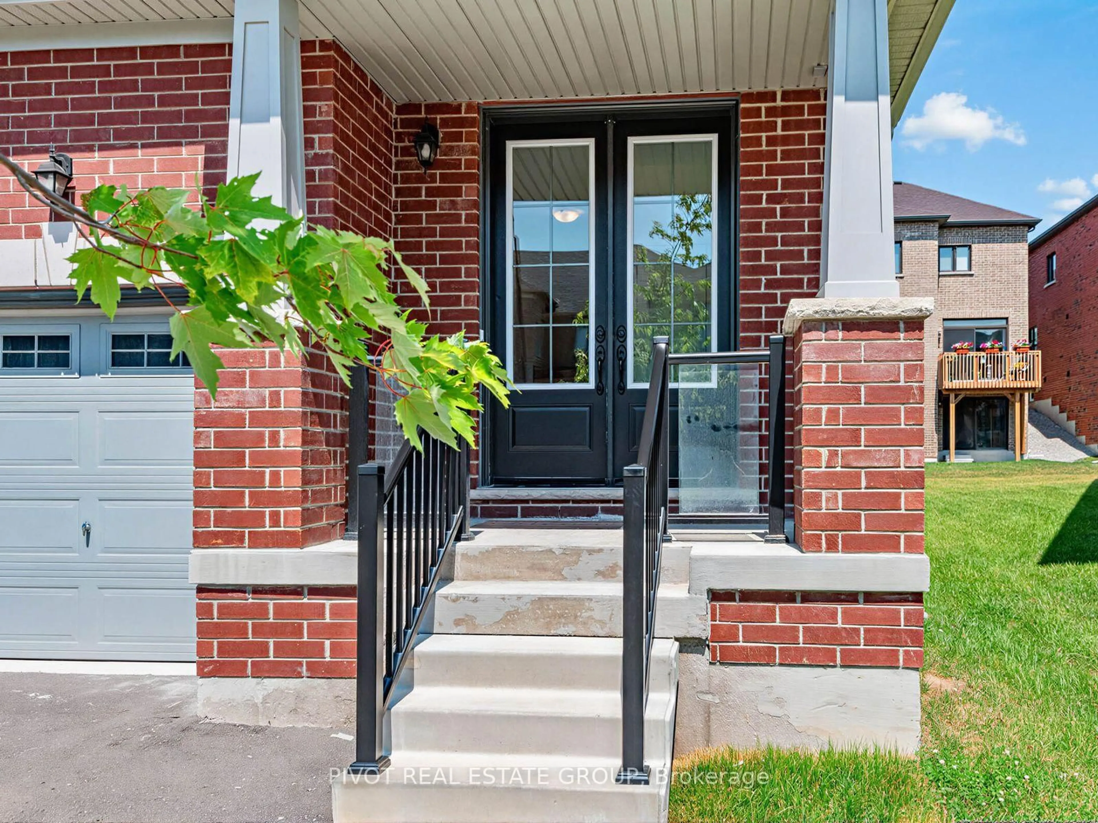 Home with brick exterior material, street for 31 Sassafras Rd, Springwater Ontario L9X 2C6