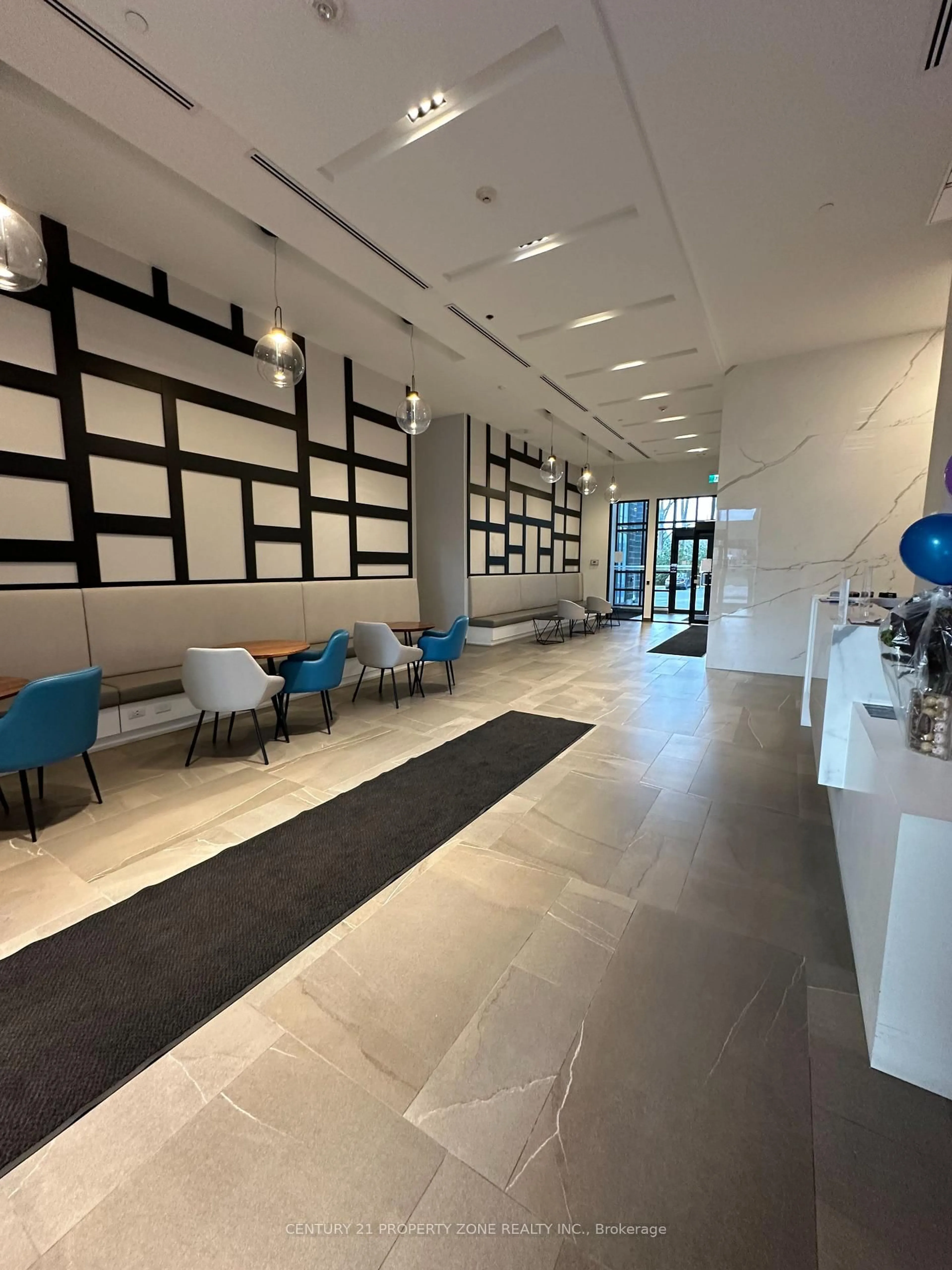 Lobby for 681 Yonge St #322, Barrie Ontario L4N 4E8