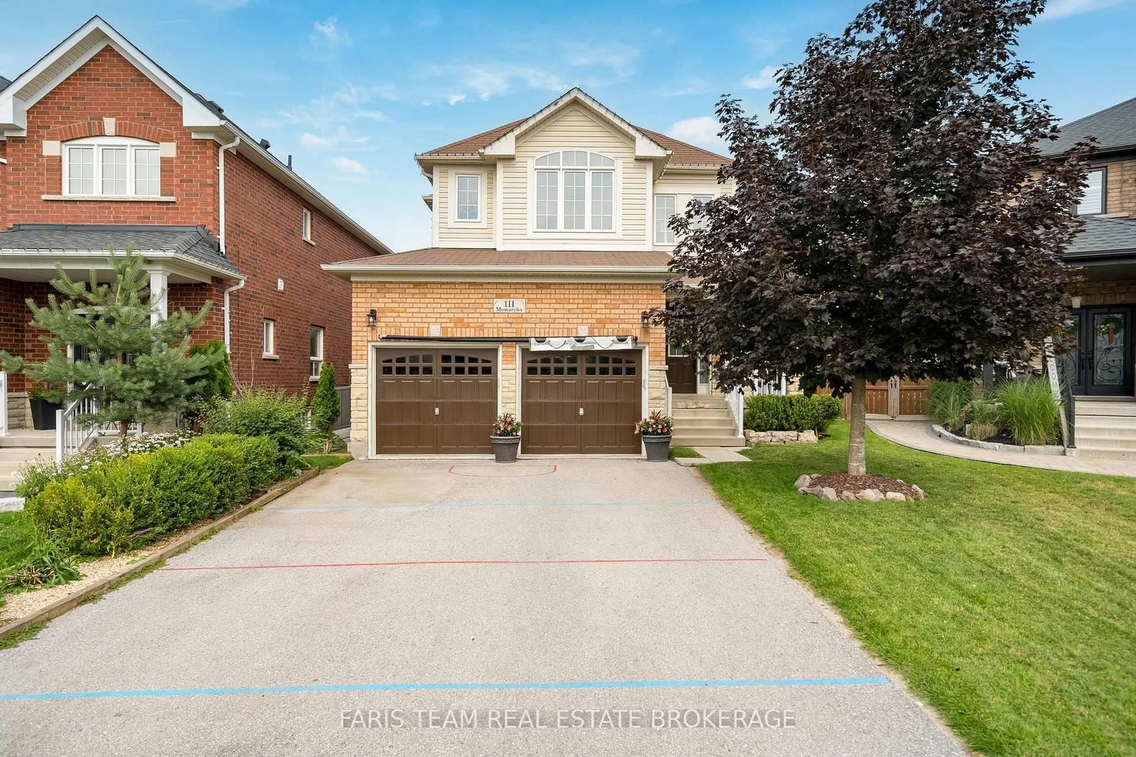 Home with brick exterior material, street for 111 Monarchy St, Barrie Ontario L4M 0E3