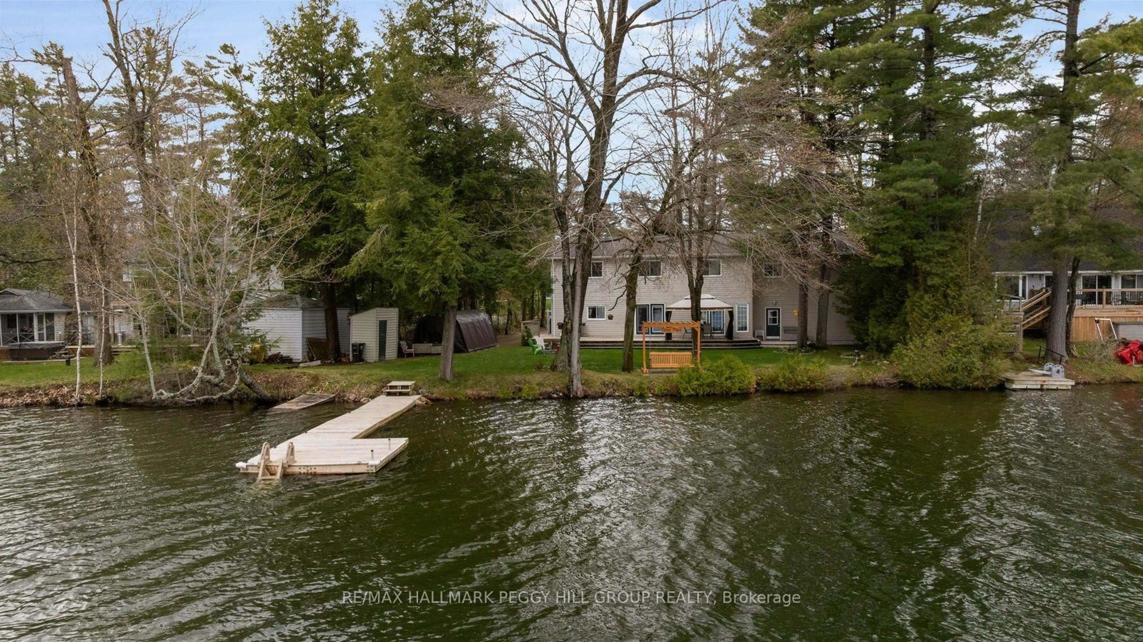 A pic from outside/outdoor area/front of a property/back of a property/a pic from drone, water/lake/river/ocean view for 3143 South Sparrow Lake Rd, Severn Ontario L0K 2B0