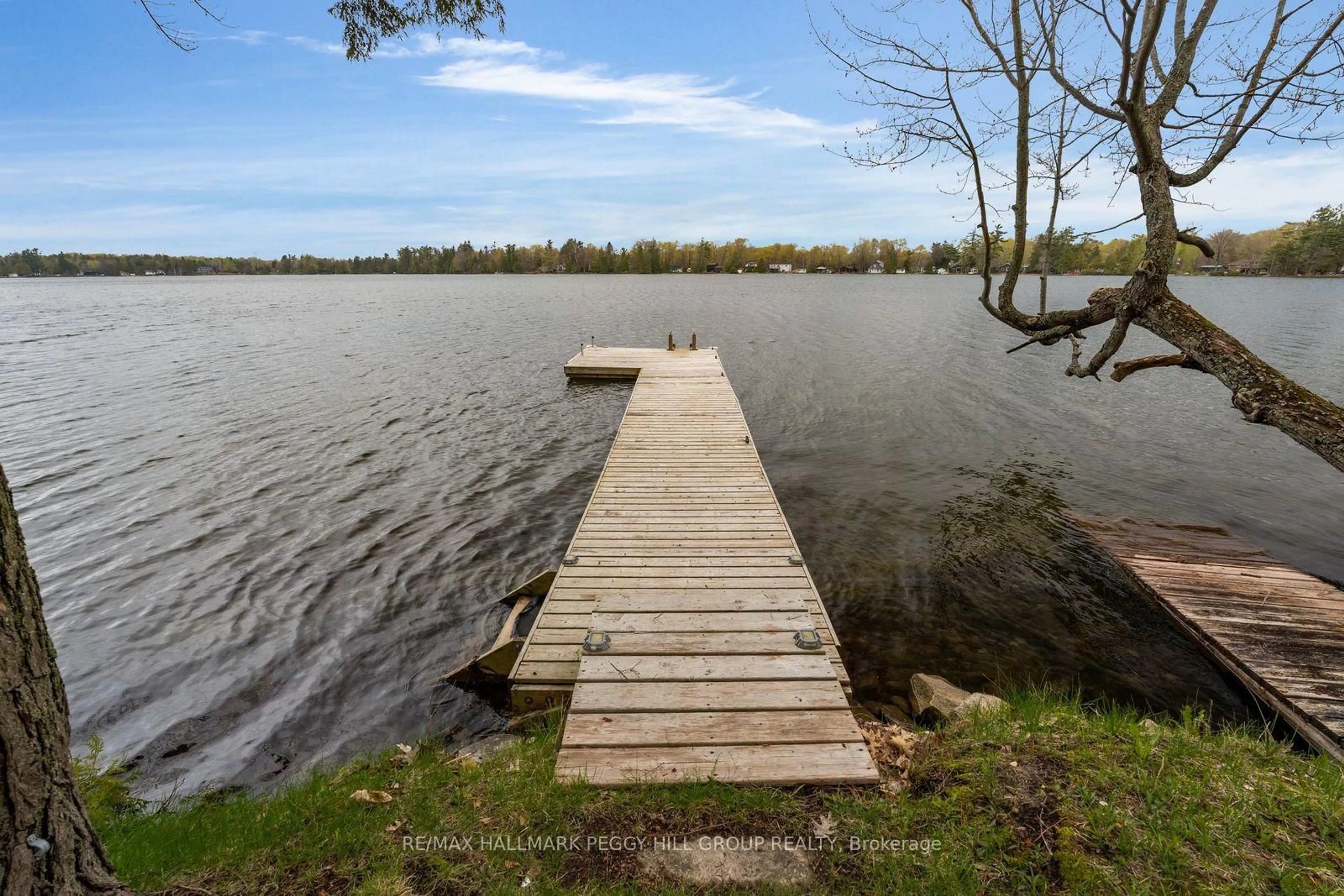 Patio, water/lake/river/ocean view for 3143 South Sparrow Lake Rd, Severn Ontario L0K 2B0
