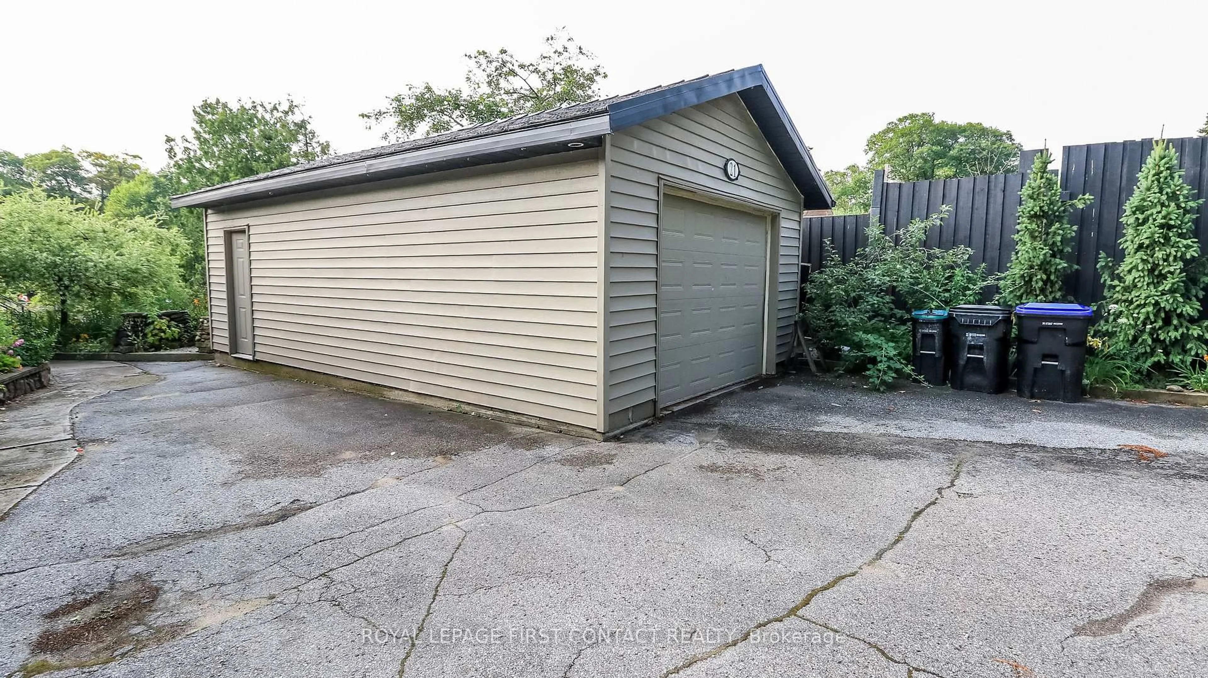 Unknown for 21 Sunnidale Rd, Wasaga Beach Ontario L9Z 2M5