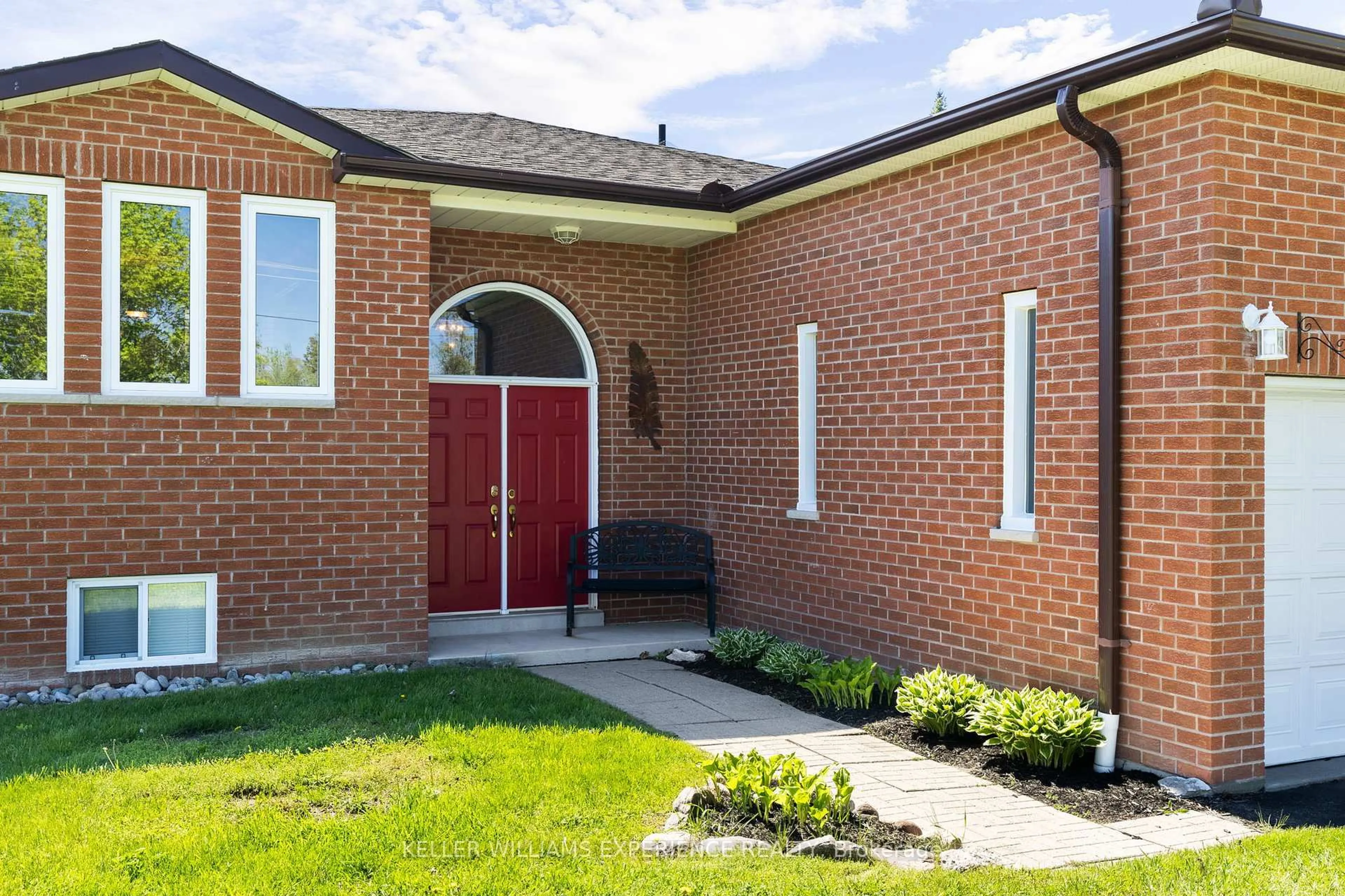 Home with brick exterior material, street for 4 Campbell Ave, Oro-Medonte Ontario L0L 1T0