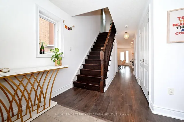 31 Madelaine Dr #6, Barrie 4