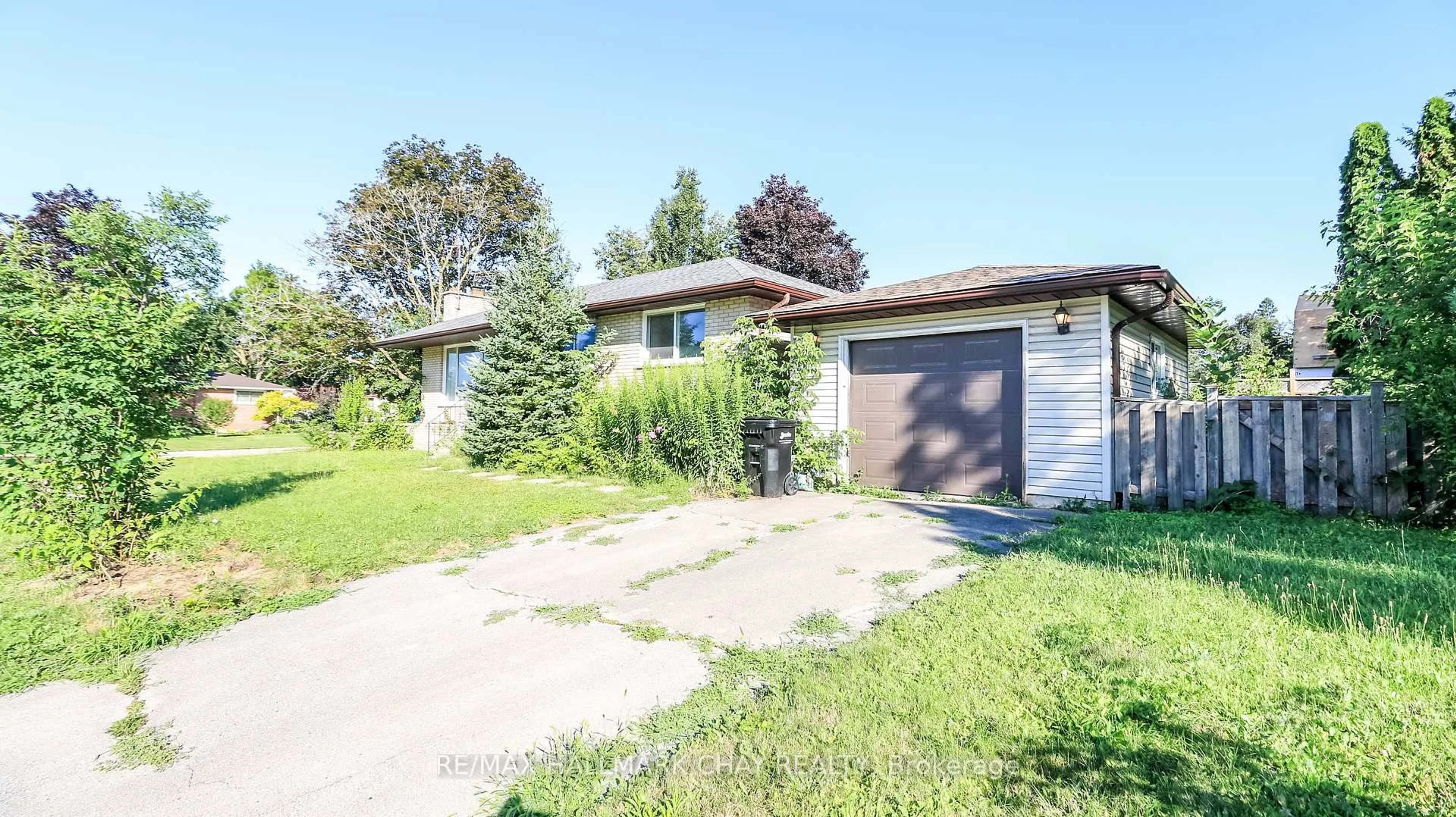 Unknown for 178 Rose St, Barrie Ontario L4N 2T9
