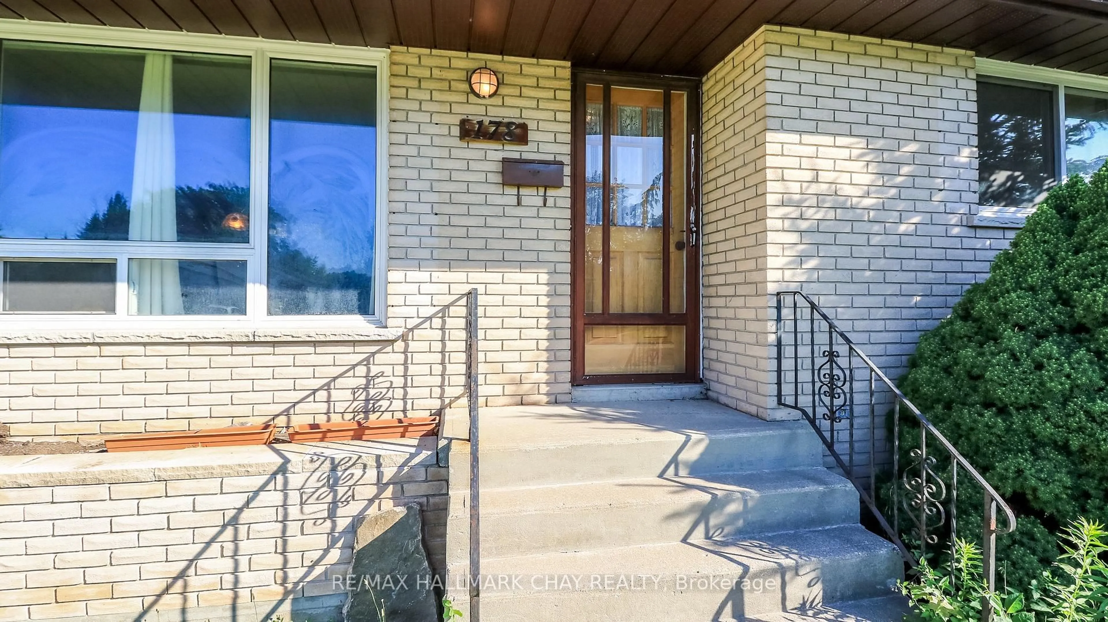 Unknown for 178 Rose St, Barrie Ontario L4N 2T9