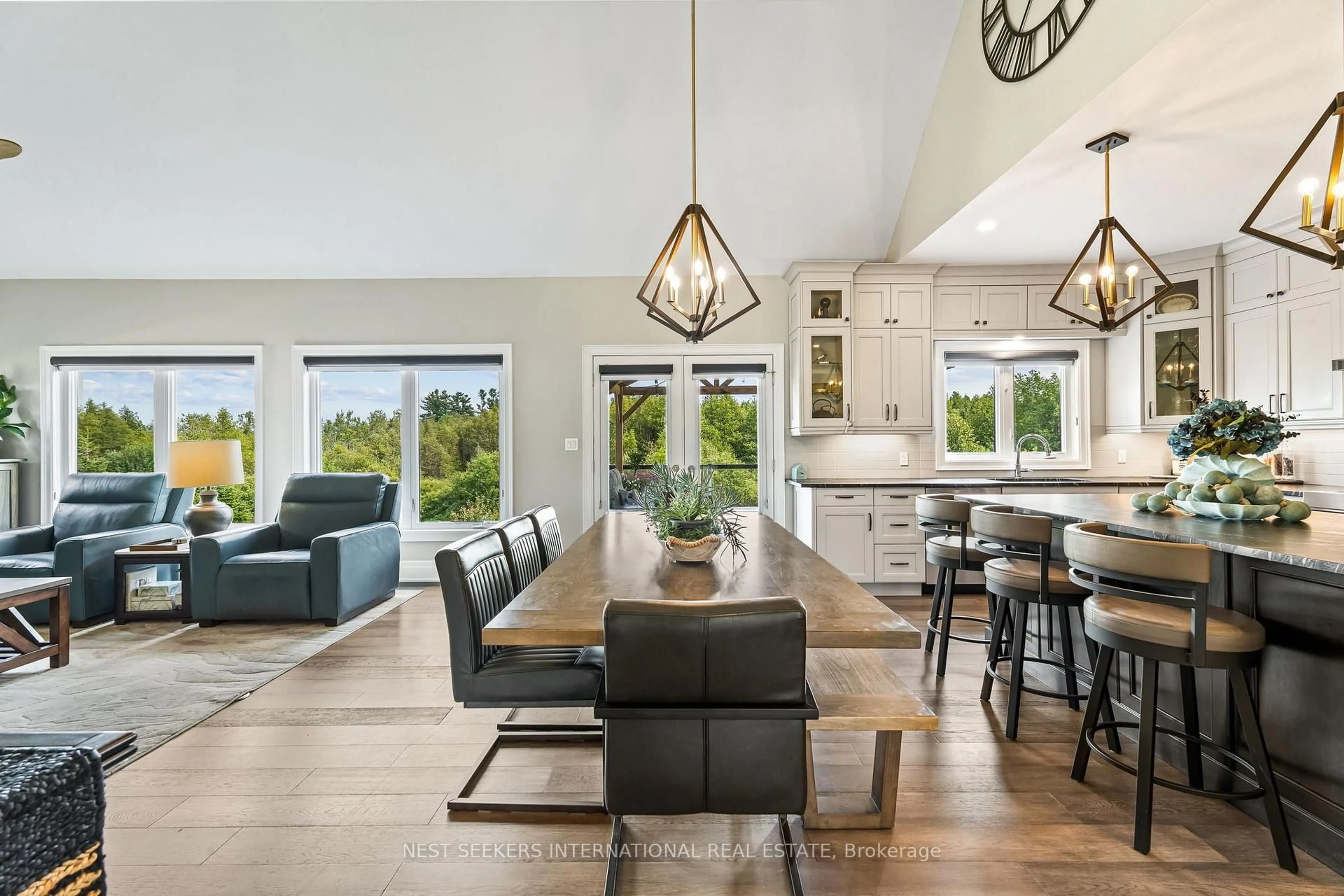 Open concept kitchen, unknown for 7 Georgian Grande Dr, Oro-Medonte Ontario L0K 1E0