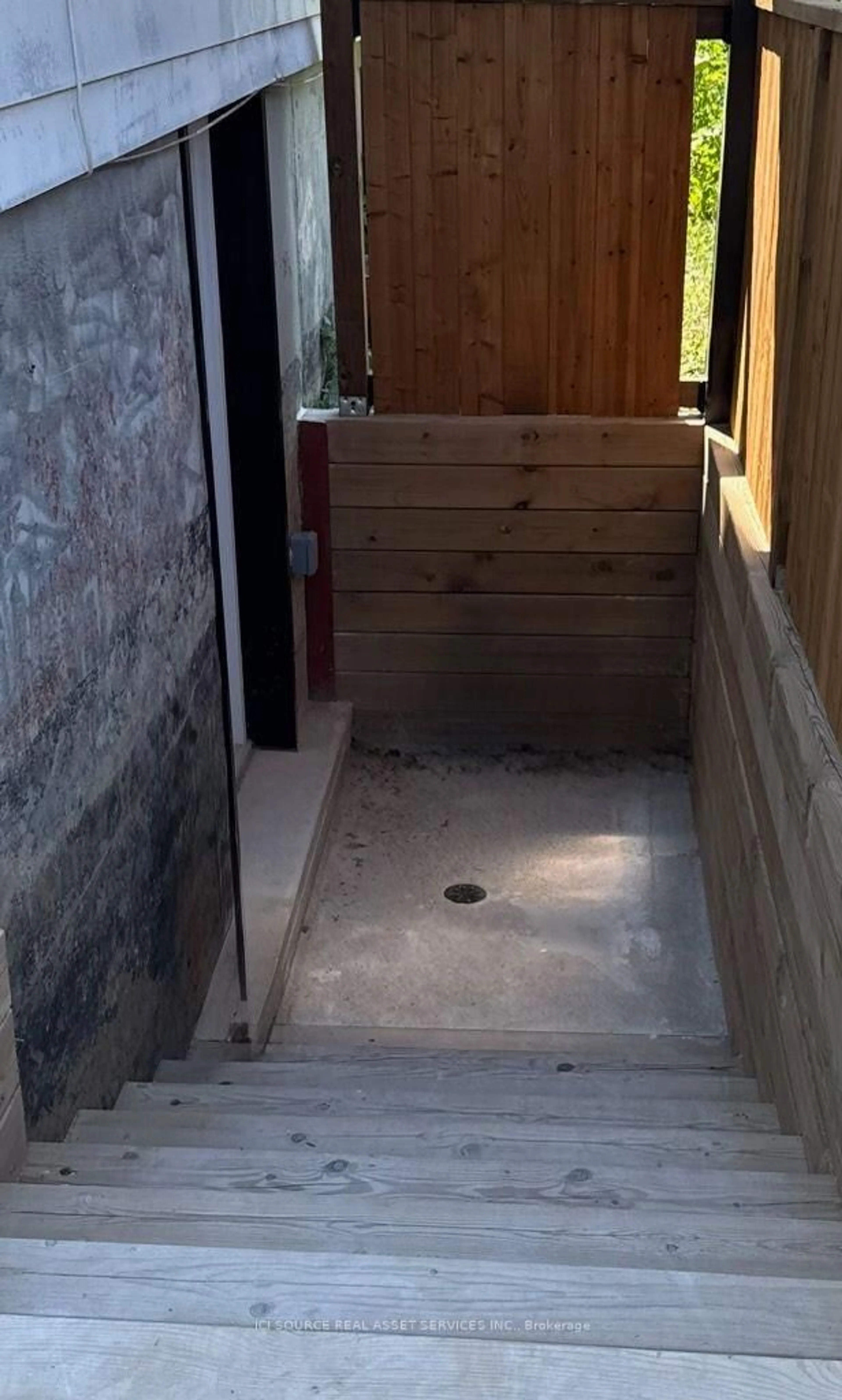 Unknown for 44 Ruby Cres, Orillia Ontario L3V 8M3