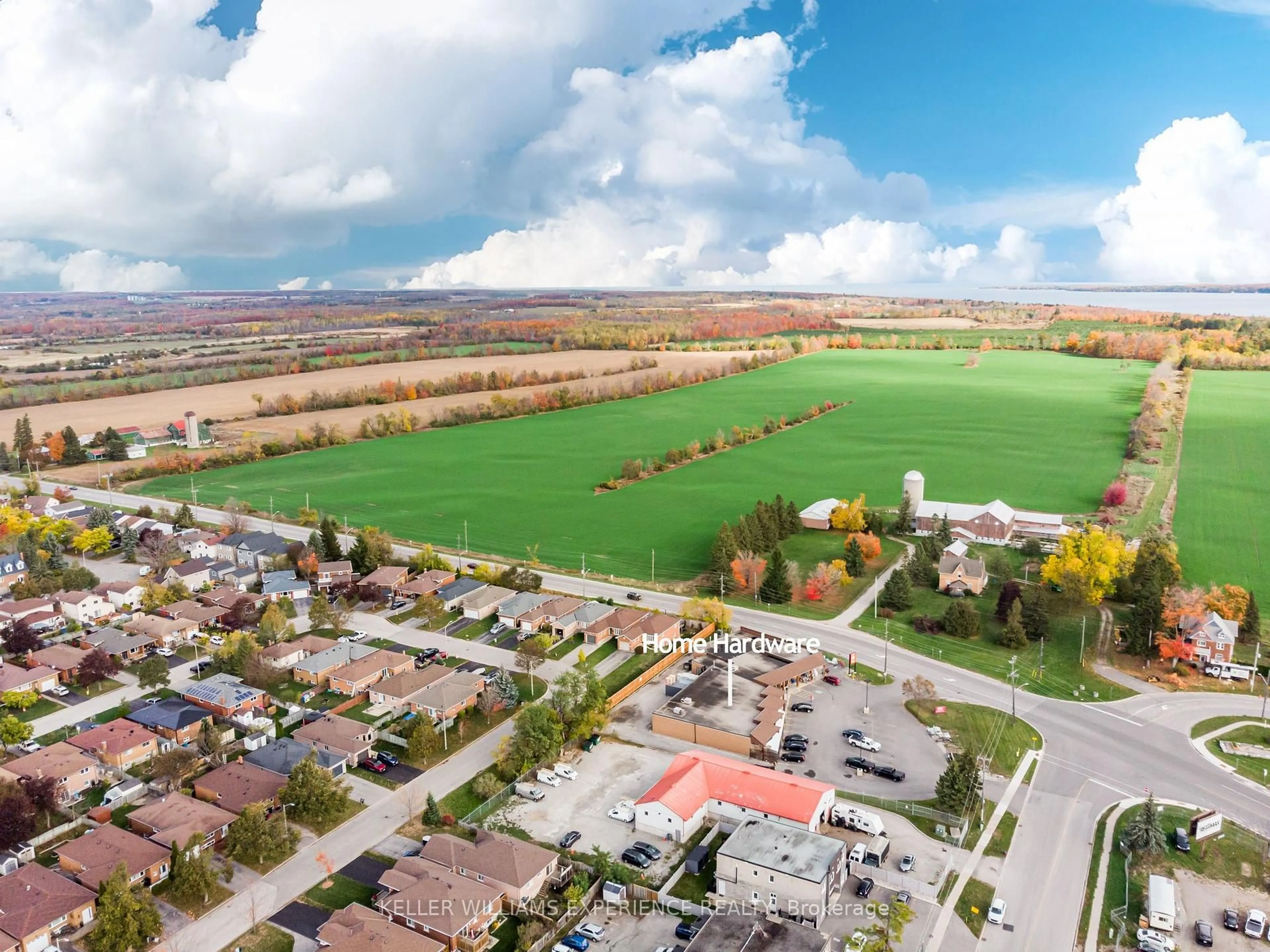 A pic from outside/outdoor area/front of a property/back of a property/a pic from drone, mountain view for 237 Steel St #8, Barrie Ontario L4M 2H1