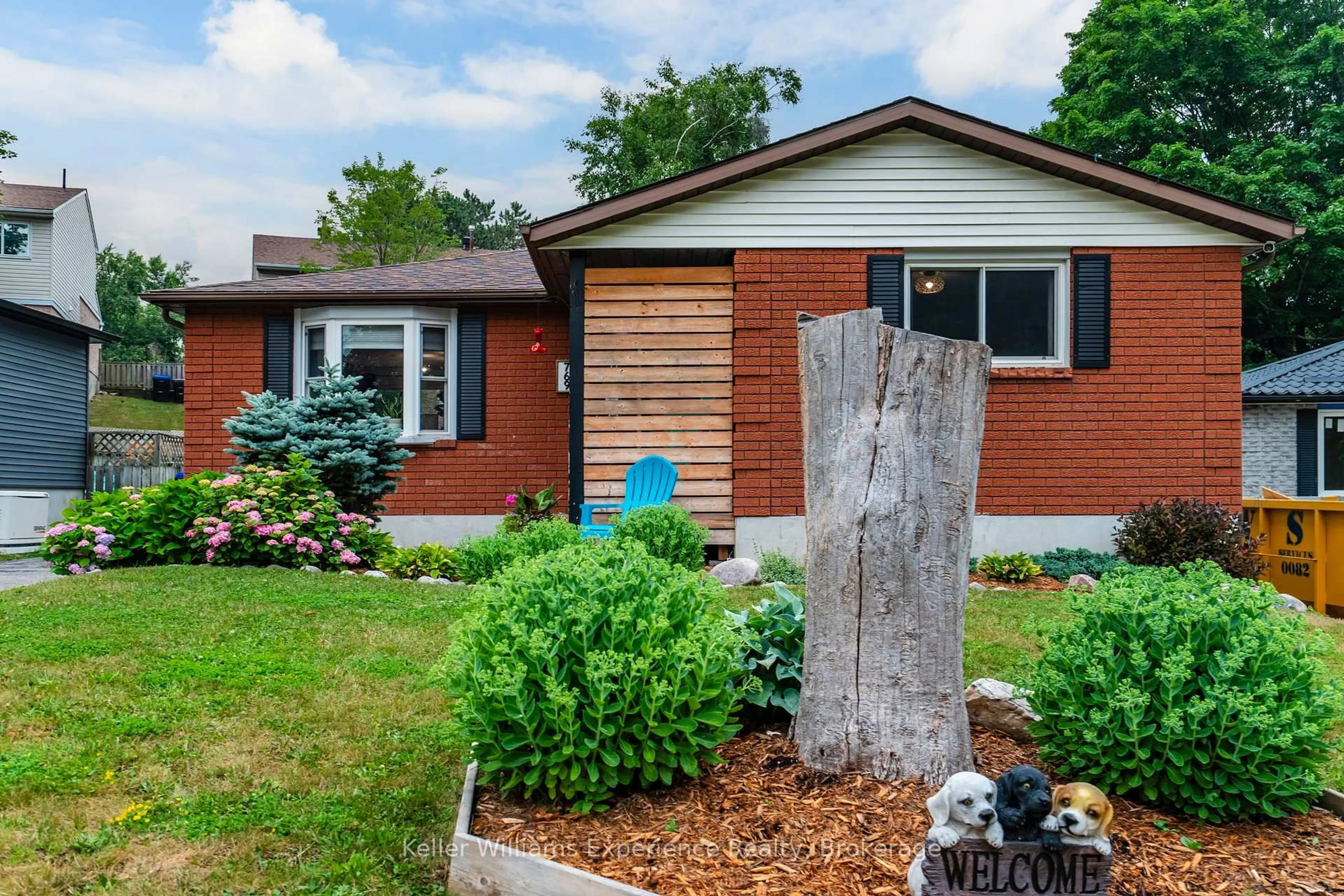 Home with brick exterior material, street for 769 Pratt Ave, Midland Ontario L4R 5A2