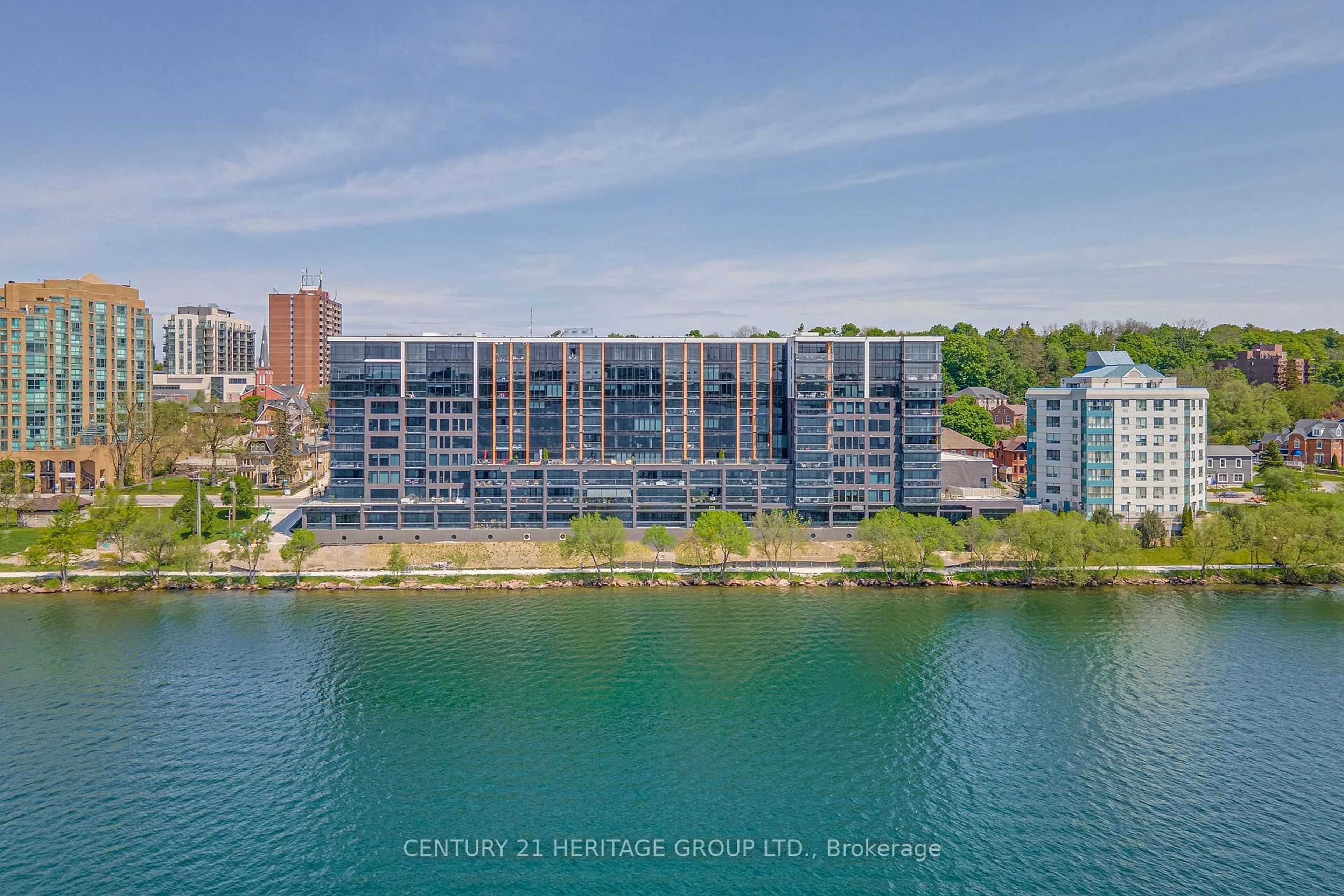 A pic from outside/outdoor area/front of a property/back of a property/a pic from drone, water/lake/river/ocean view for 185 Dunlop St #922, Barrie Ontario L4M 0L7