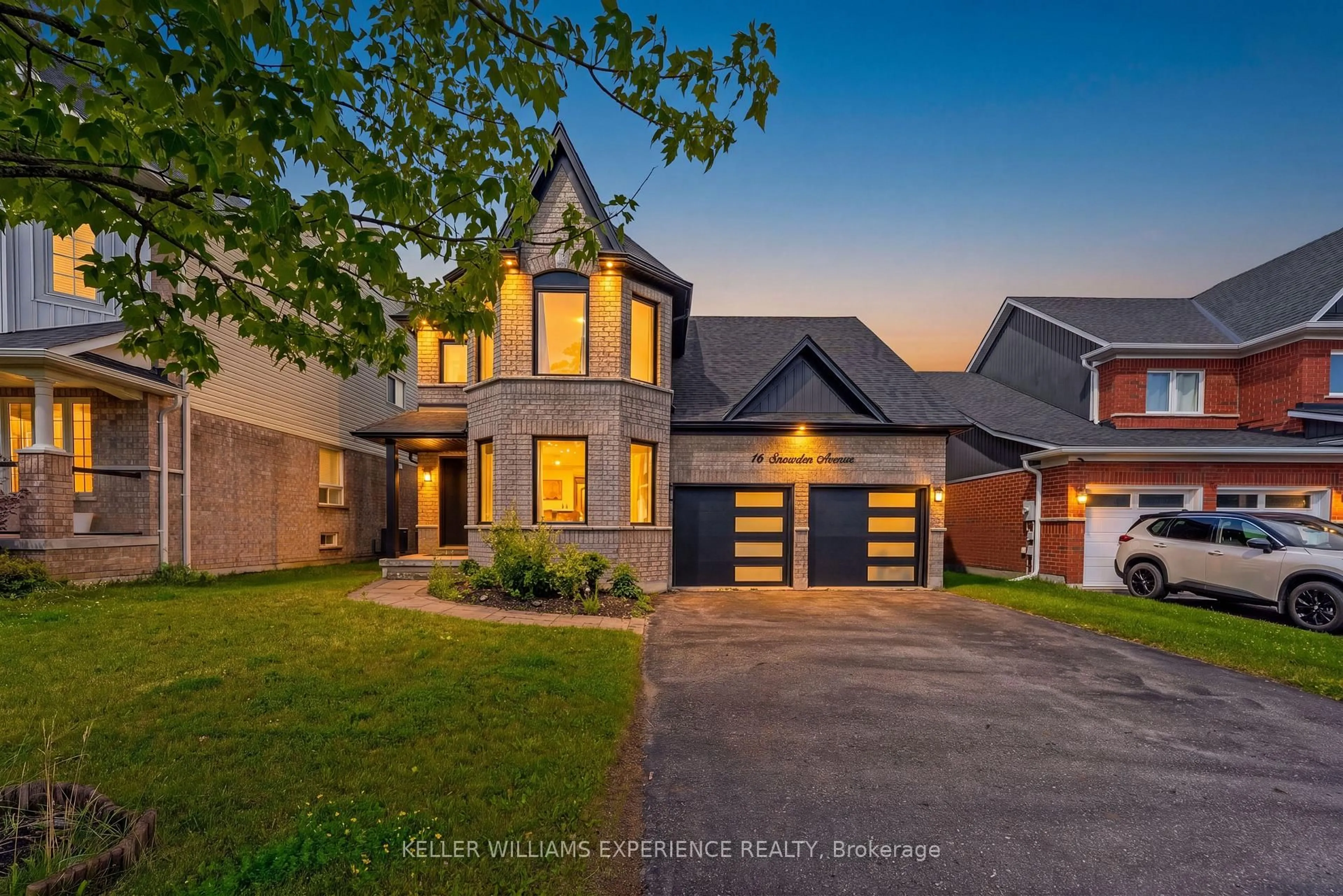 Home with brick exterior material, street for 16 Snowden Ave, Barrie Ontario L4M 7G5