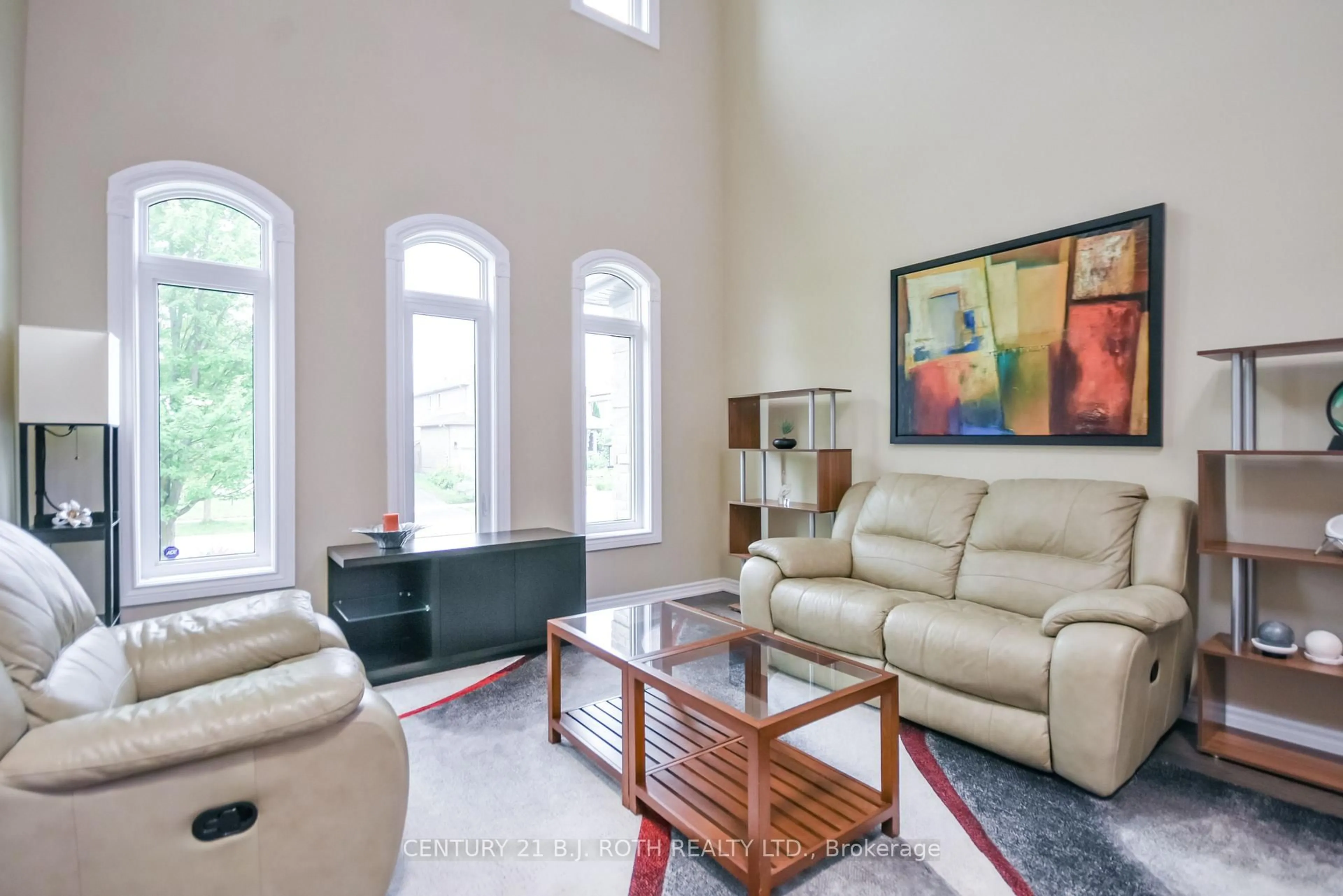 Living room with furniture, unknown for 20 Falcon Cres, Barrie Ontario L4N 0Y9