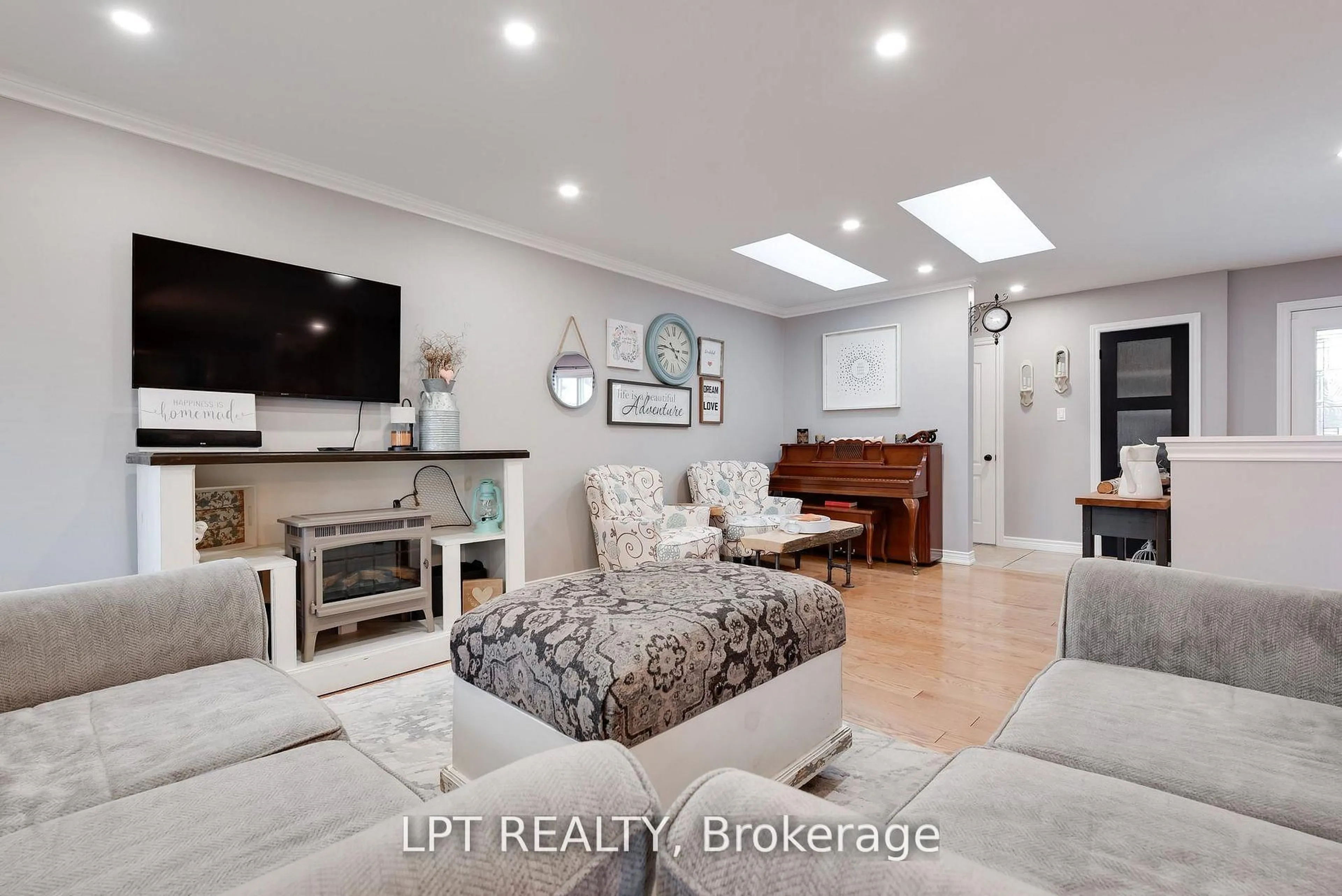 Living room with furniture, unknown for 34 Cedar Creek Rd, Springwater Ontario L9X 0P5