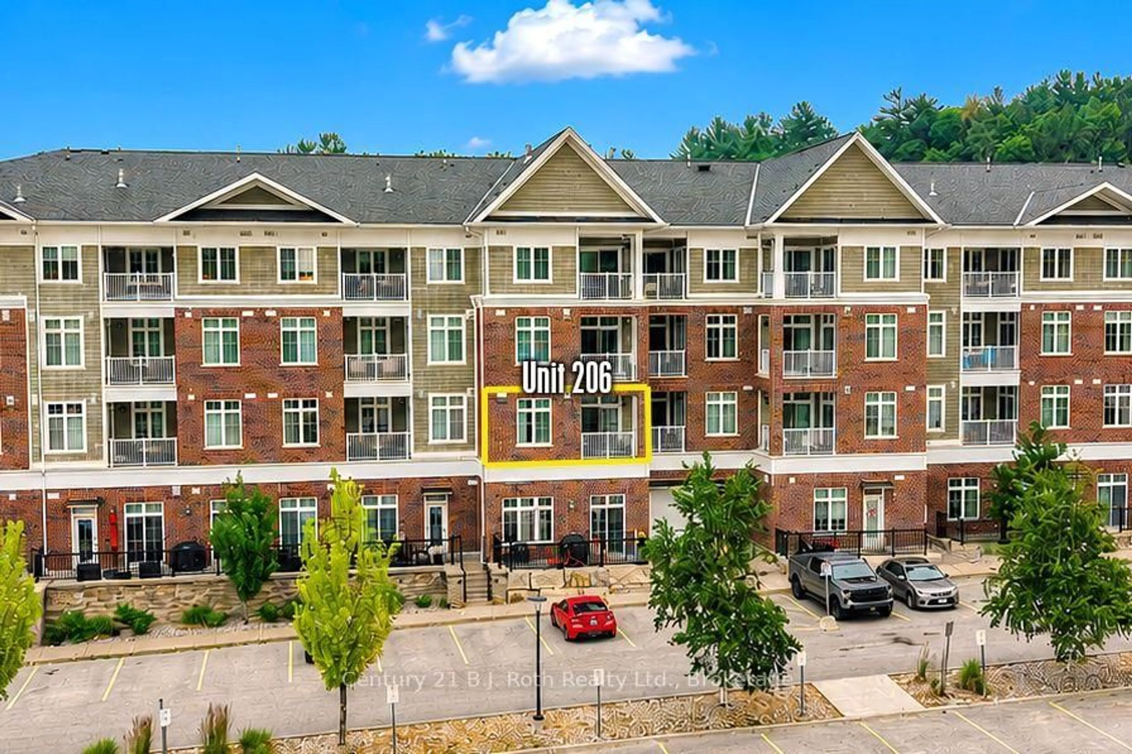 A pic from outside/outdoor area/front of a property/back of a property/a pic from drone, unknown for 40 Horseshoe Blvd #Suite 206, Oro-Medonte Ontario L4M 4Y8