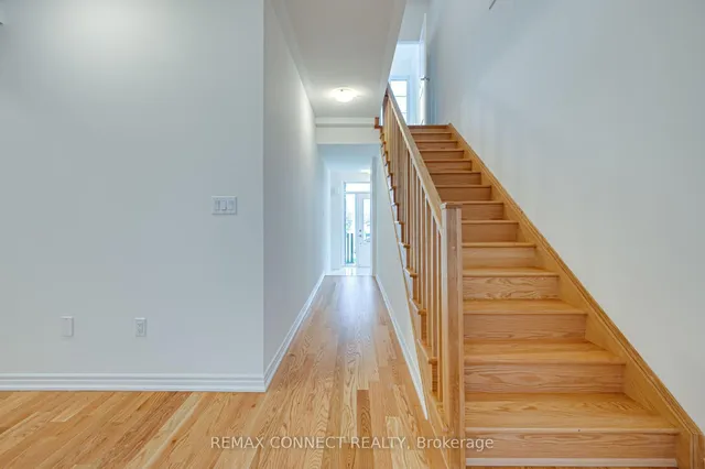 146 Nottingham Rd, Barrie 4