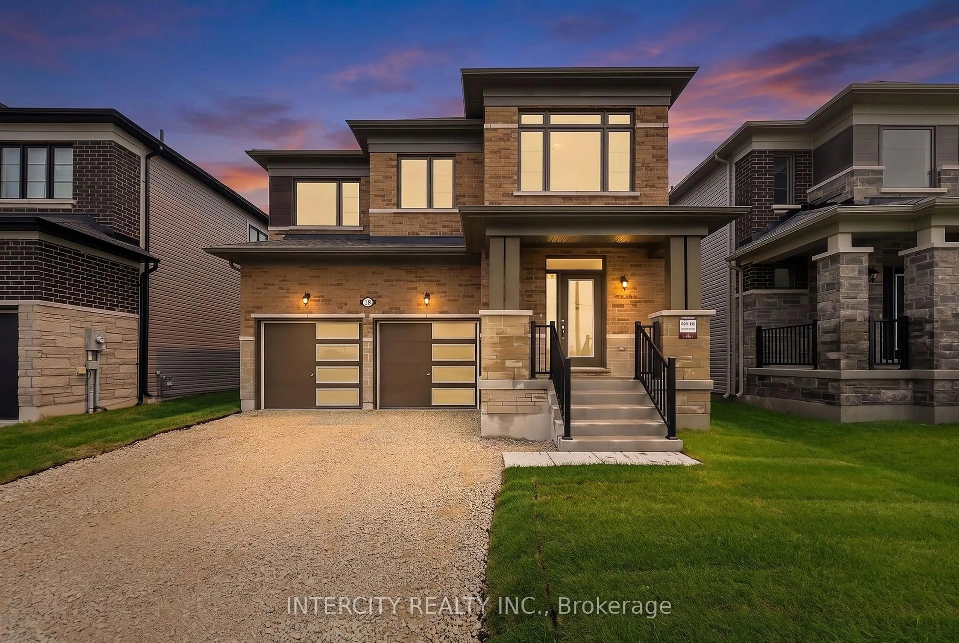 Home with brick exterior material, street for 18 Legacy Circ, Wasaga Beach Ontario L9Z 0L8