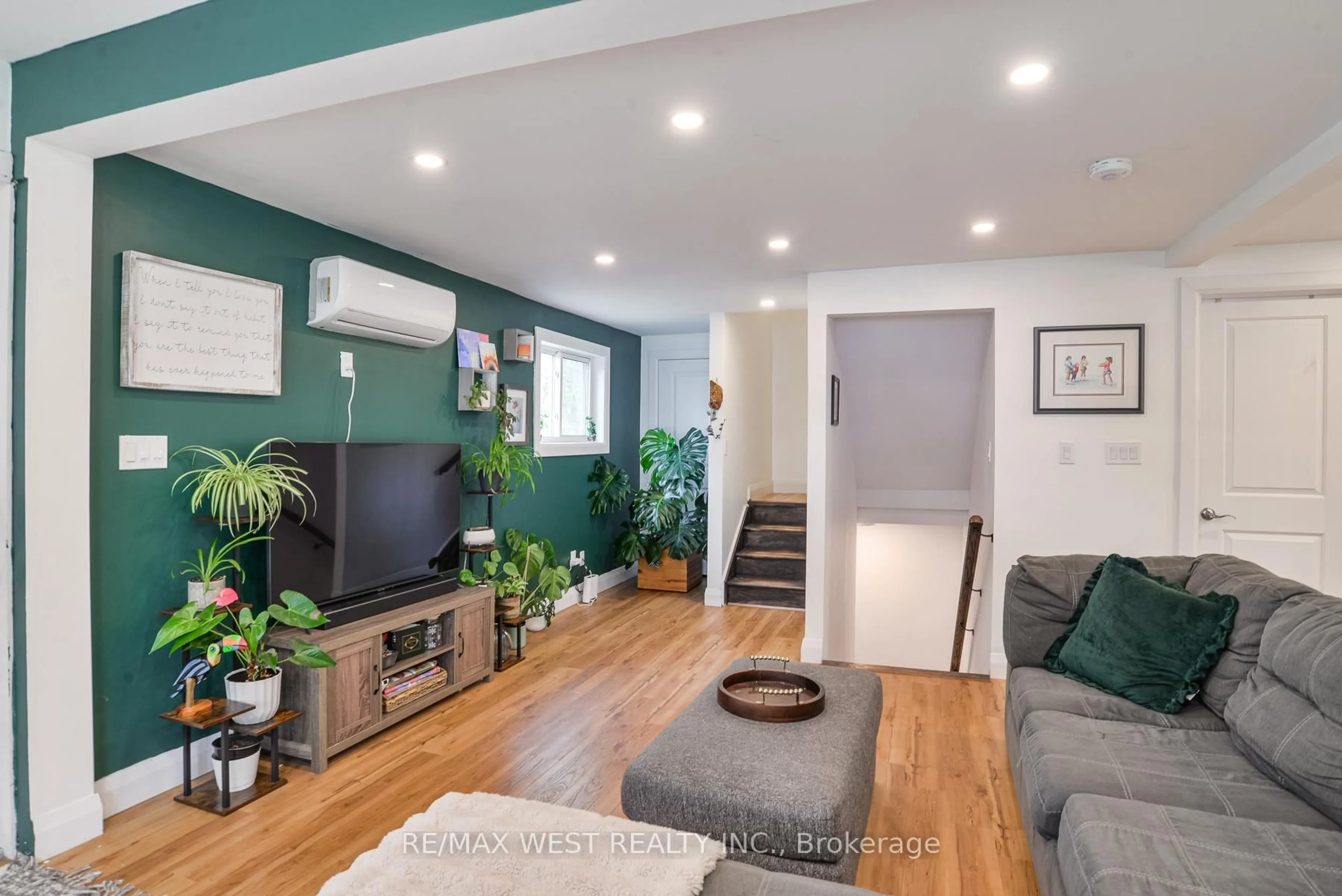 Living room with furniture, unknown for 6896 Pentland Lane, Ramara Ontario L0K 2B0