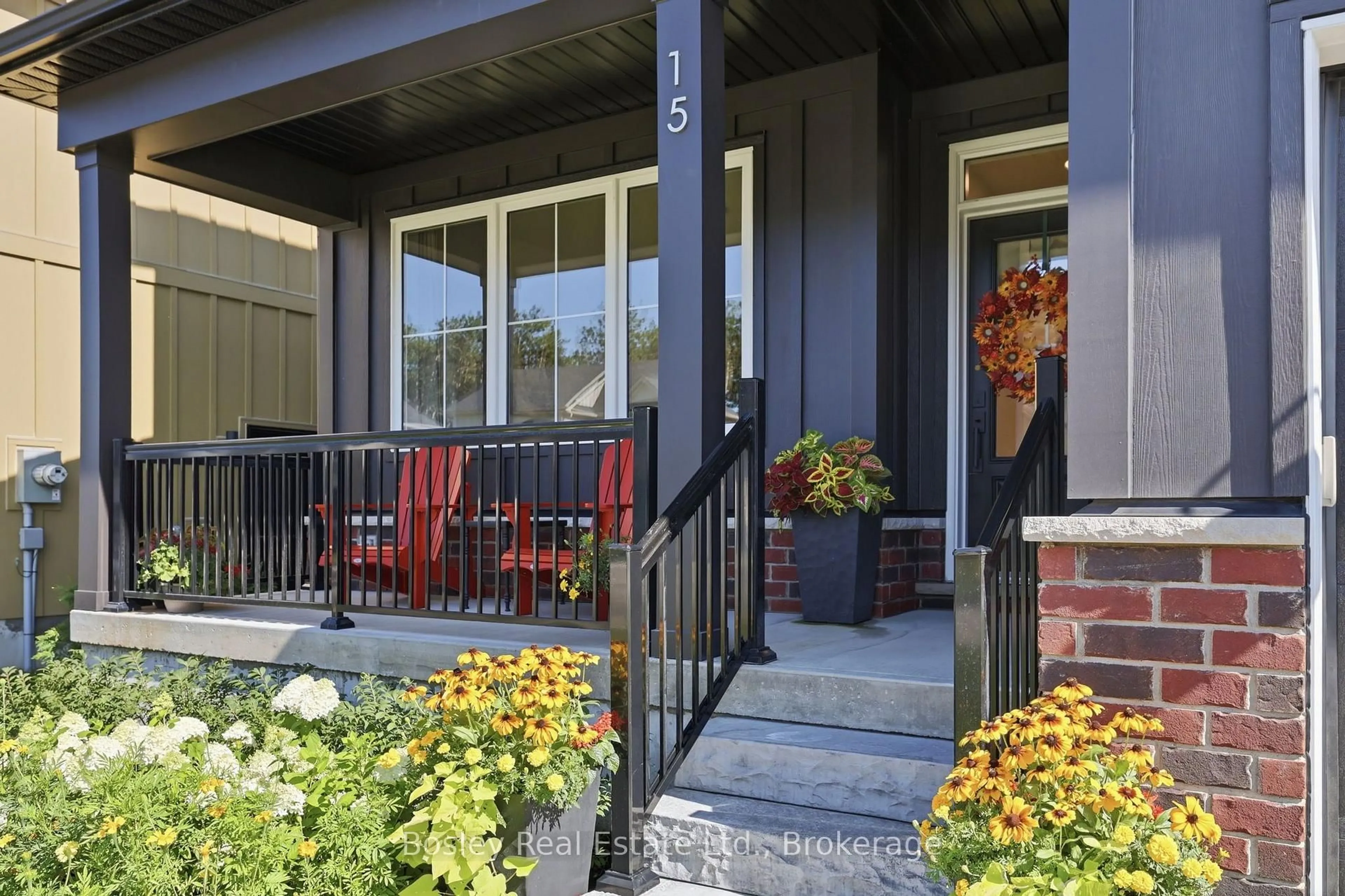 Indoor entryway for 15 Private McKay Dr, Oro-Medonte Ontario L4M 4Y8