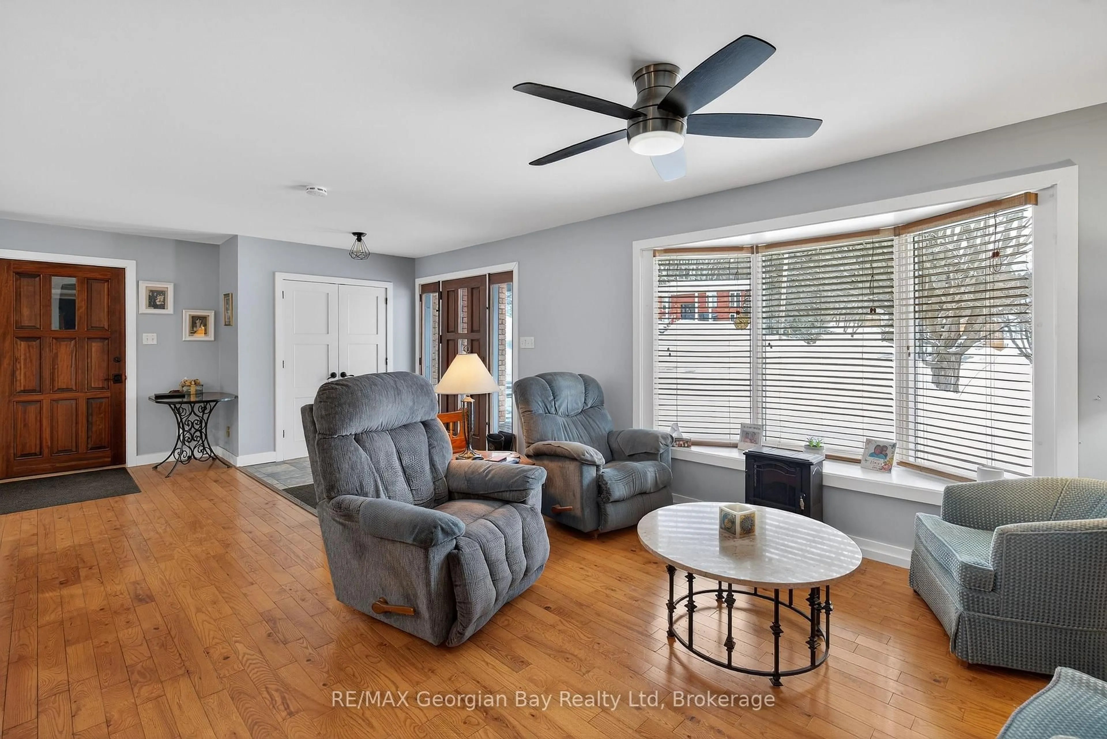 Living room with furniture, unknown for 63 Lepage Dr, Penetanguishene Ontario L9M 1R5