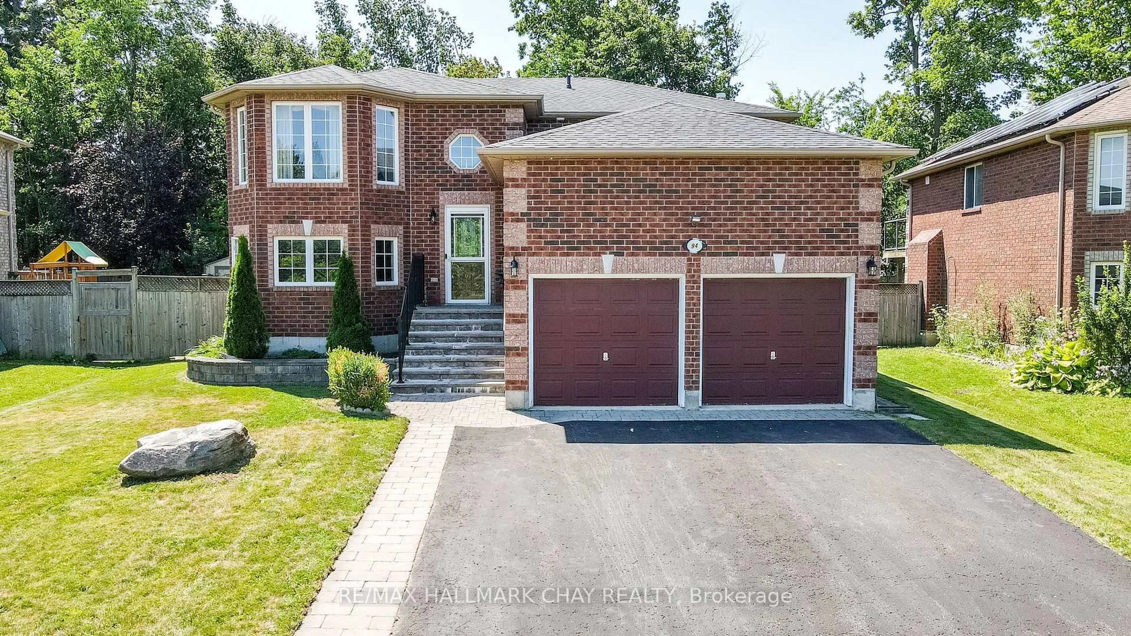 Home with brick exterior material, street for 94 Sandringham Dr, Barrie Ontario L4M 7J5