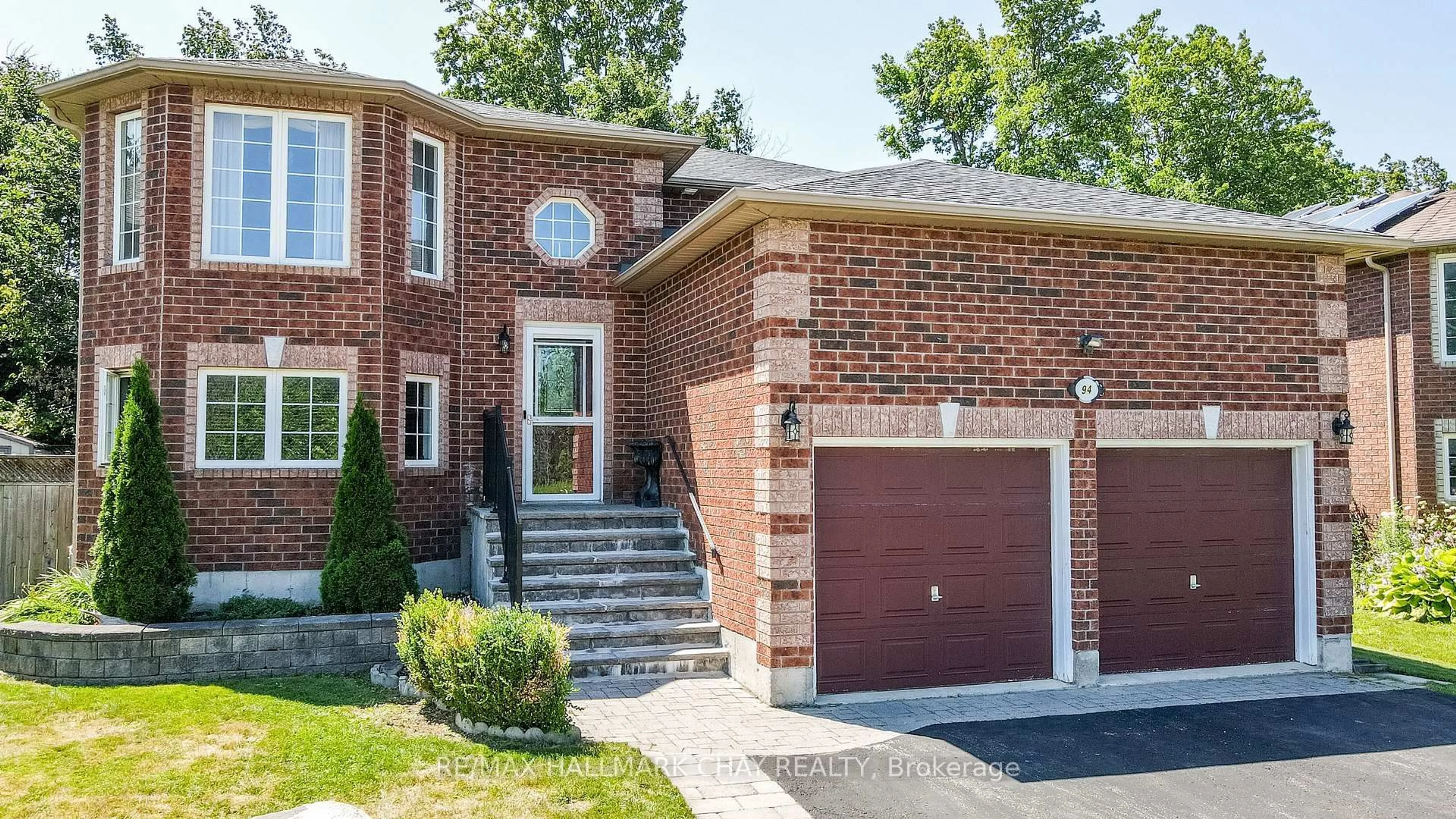 Home with brick exterior material, street for 94 Sandringham Dr, Barrie Ontario L4M 7J5