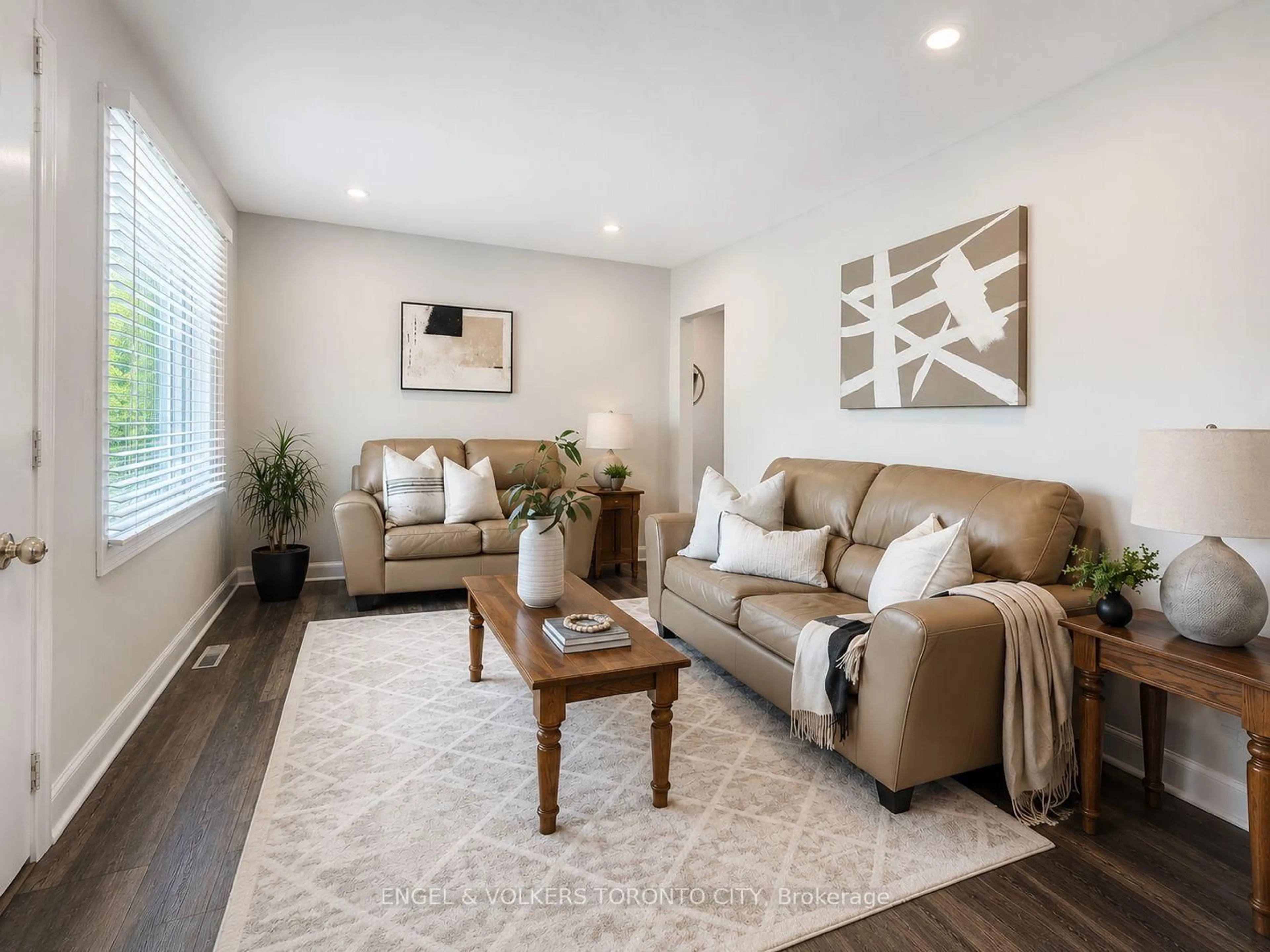 Living room with furniture, unknown for 194 Library St, Clearview Ontario L0M 1G0