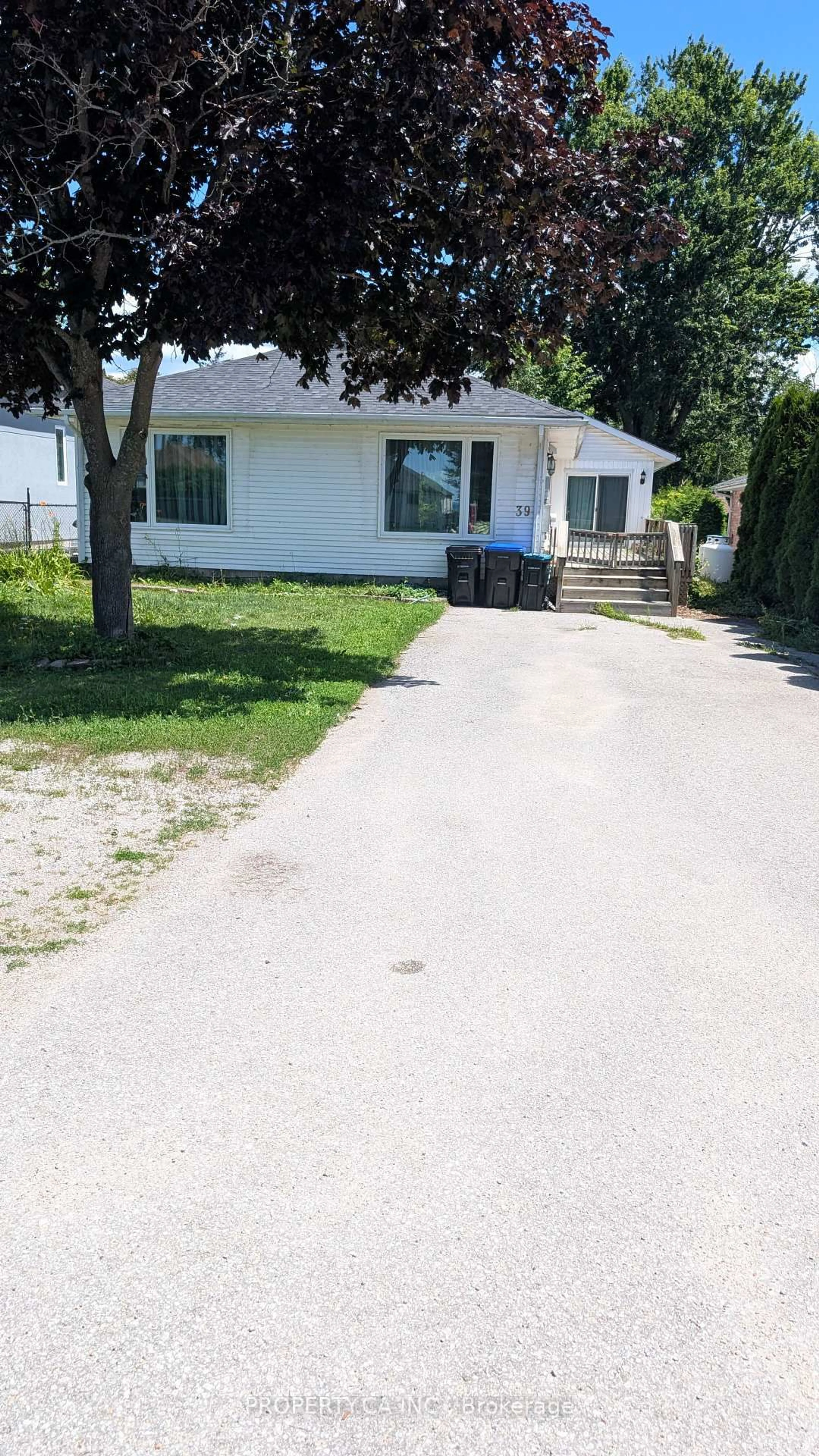 Unknown for 39 Lake Ave, Ramara Ontario L0K 1B0