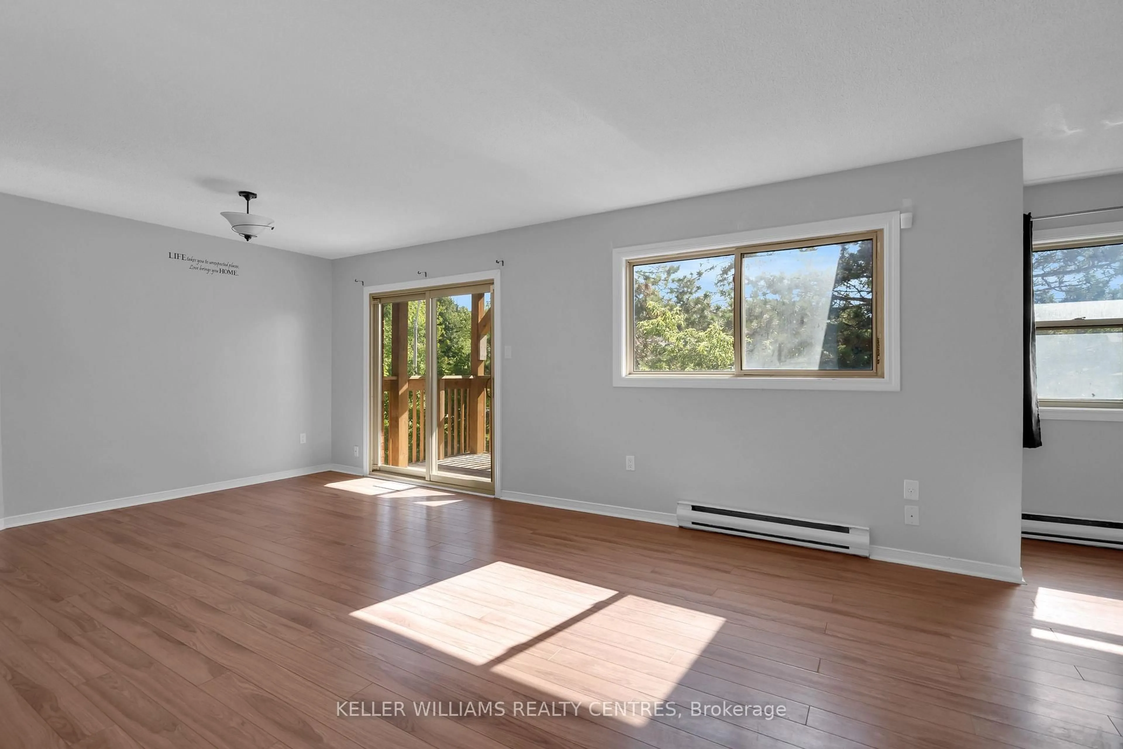 A pic of a room for 22 Meadow Lane #2, Barrie Ontario L4N 7K2