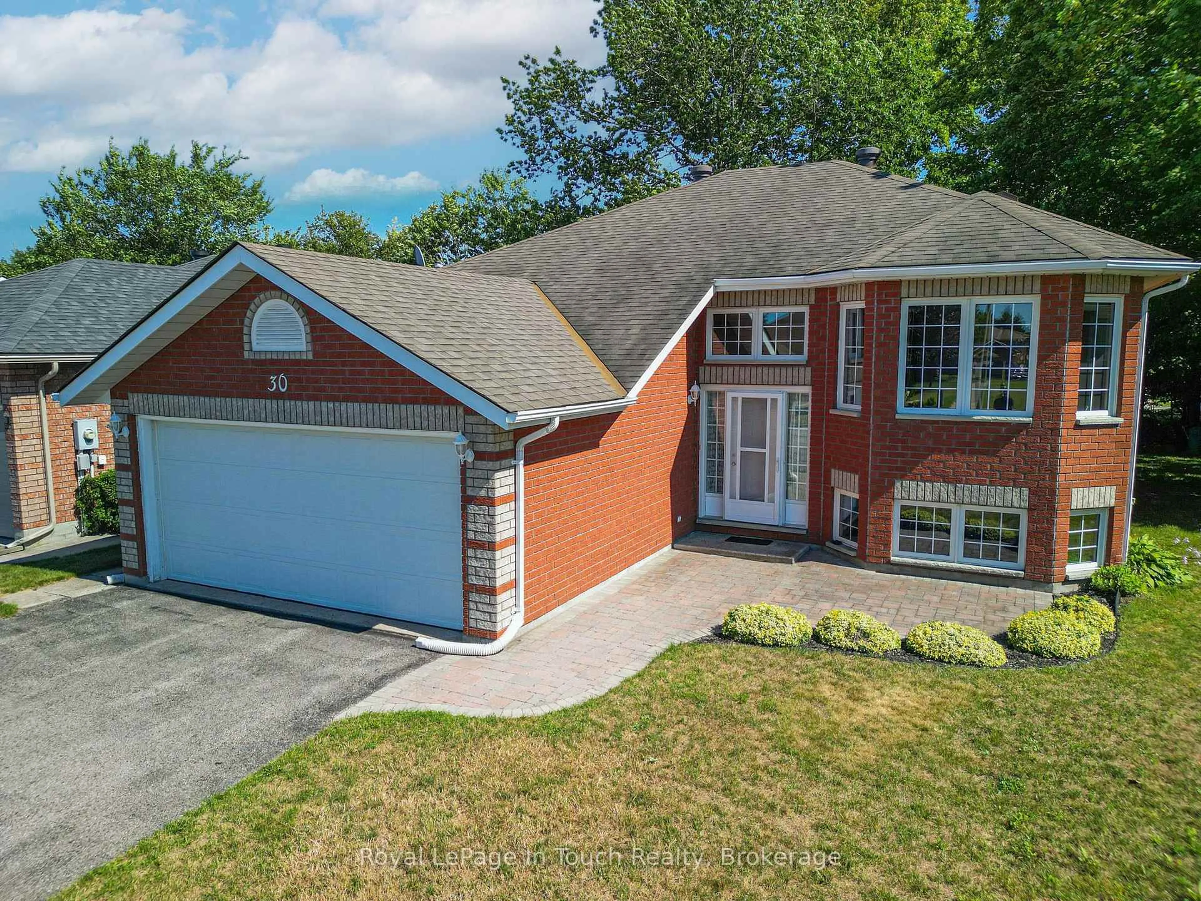 A pic from outside/outdoor area/front of a property/back of a property/a pic from drone, street for 30 Charles St, Penetanguishene Ontario L9M 2G7