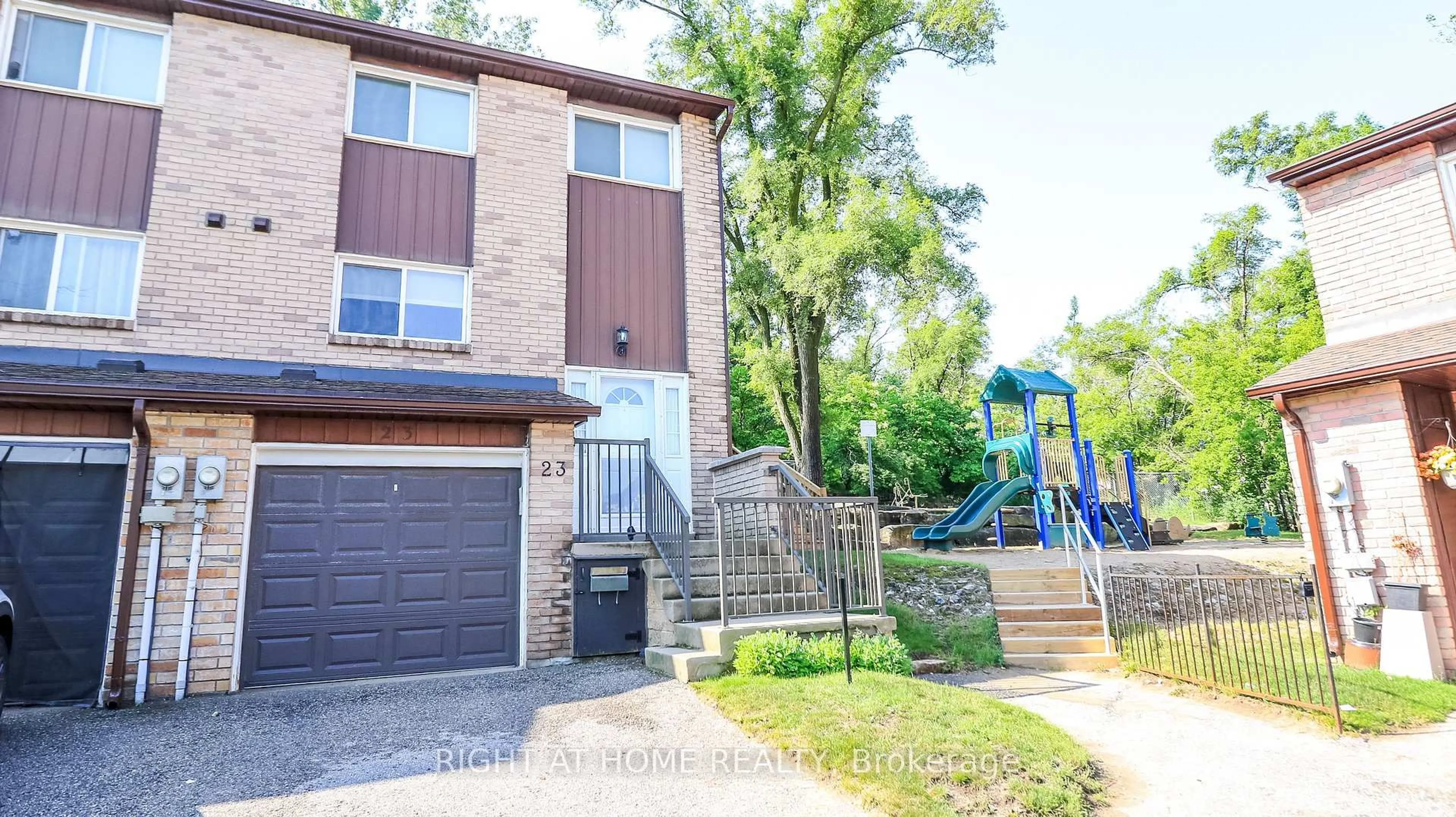Home with brick exterior material, street for 52 Adelaide St #23, Barrie Ontario L4N 3T5