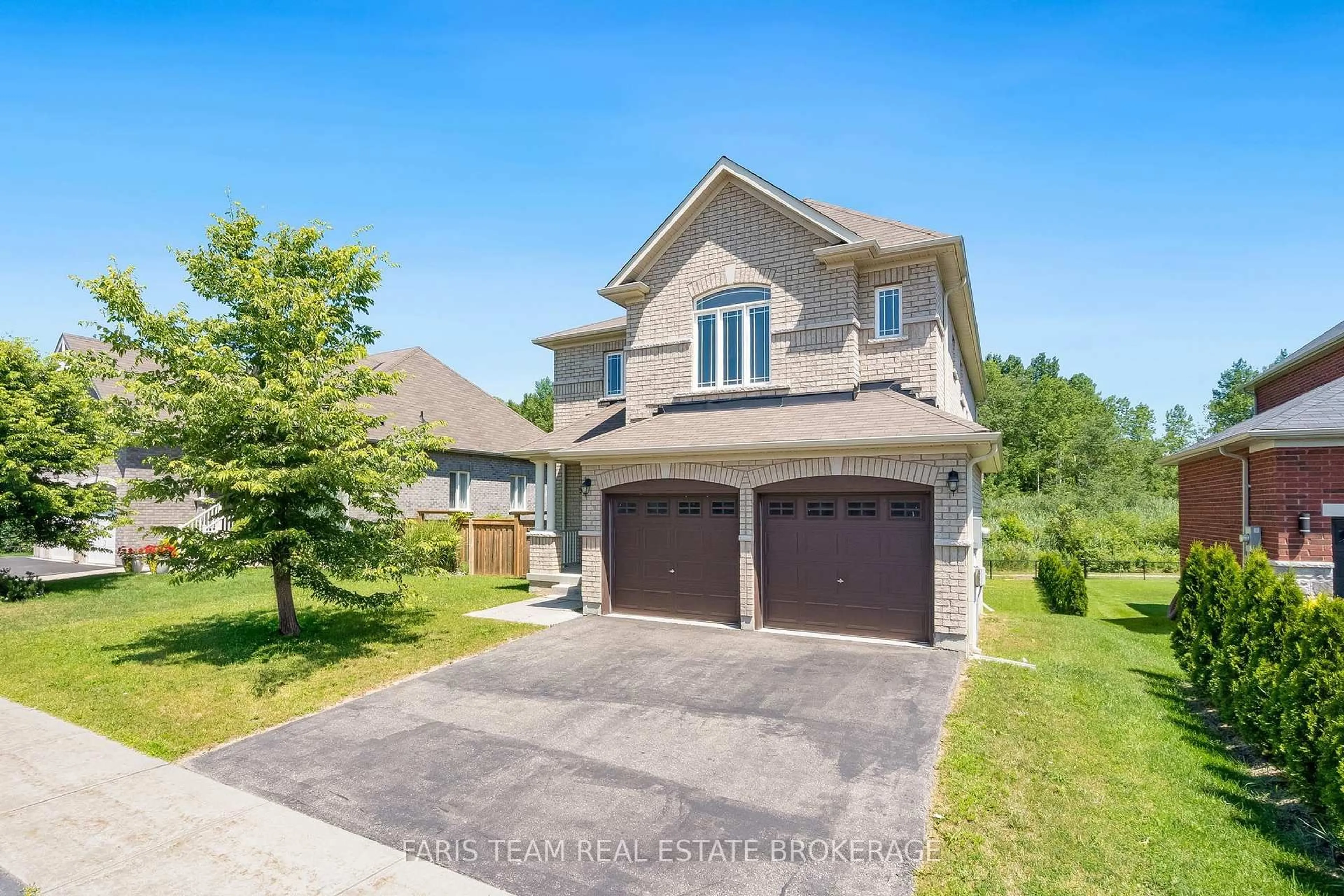 Unknown for 33 Pearl St, Wasaga Beach Ontario L9Z 0G9