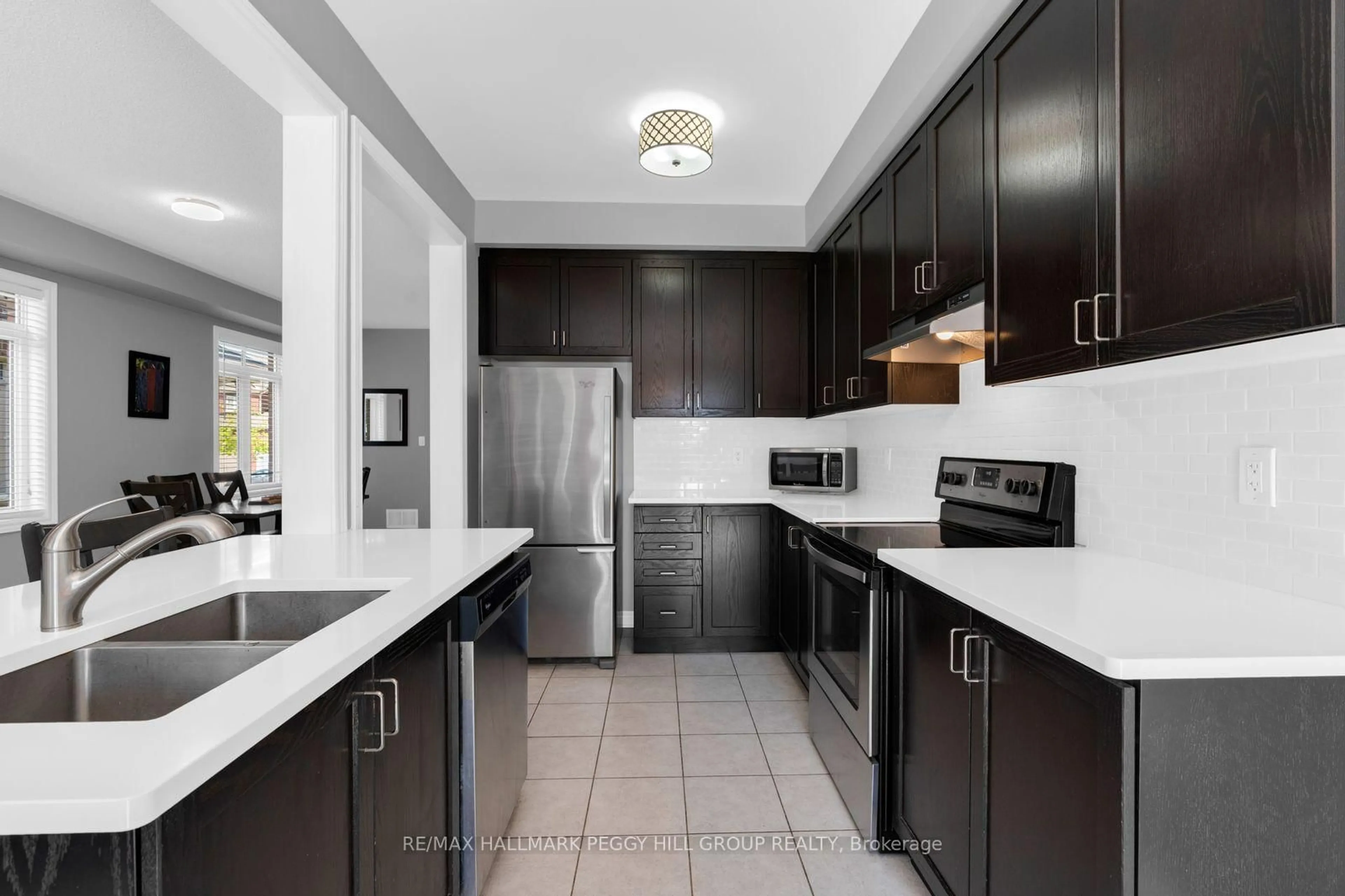 Standard kitchen, ceramic/tile floor for 55 Forsyth Cres, Barrie Ontario L4N 6R1