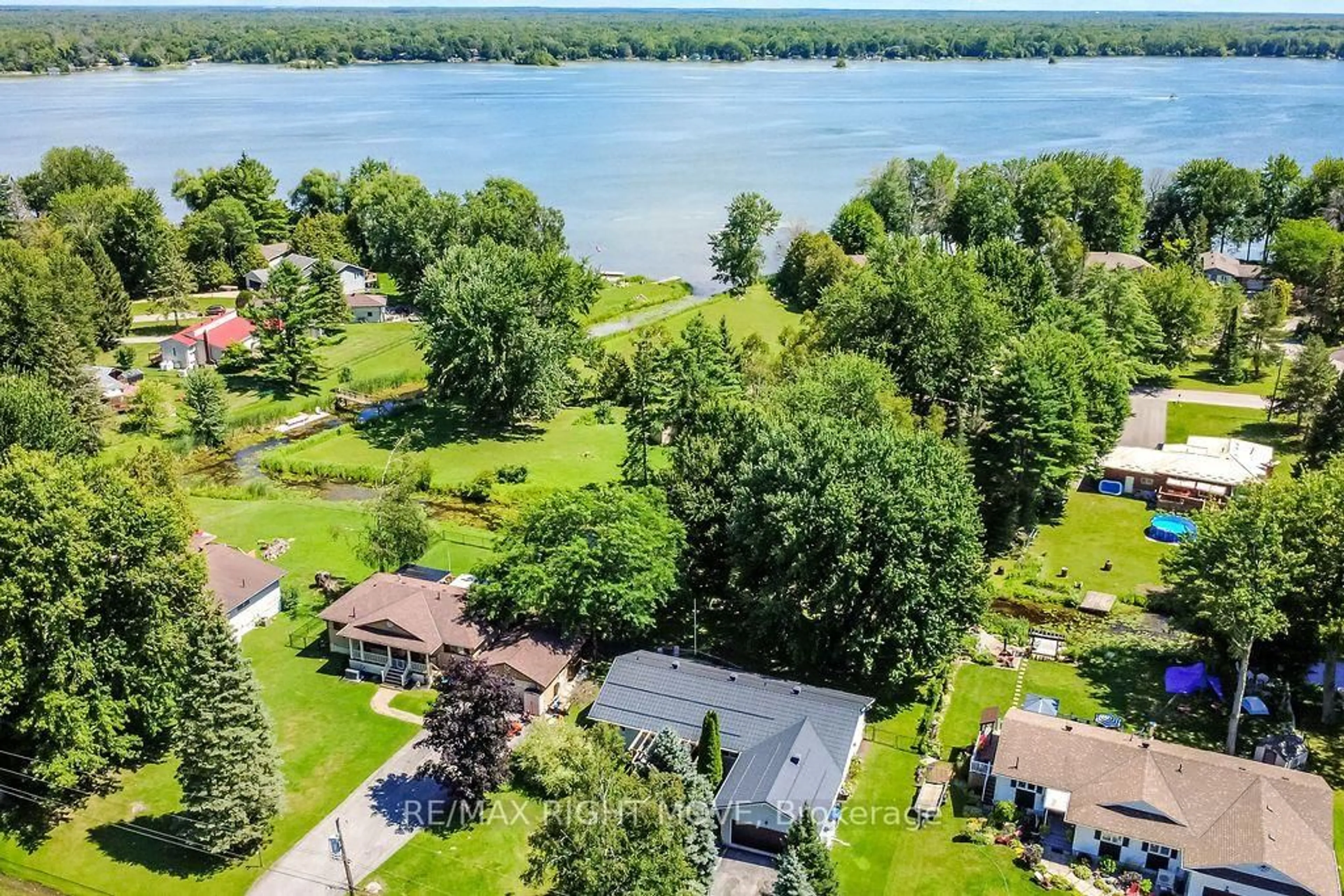 A pic from outside/outdoor area/front of a property/back of a property/a pic from drone, water/lake/river/ocean view for 3263 SHOREVIEW Dr, Severn Ontario L0K 2B0
