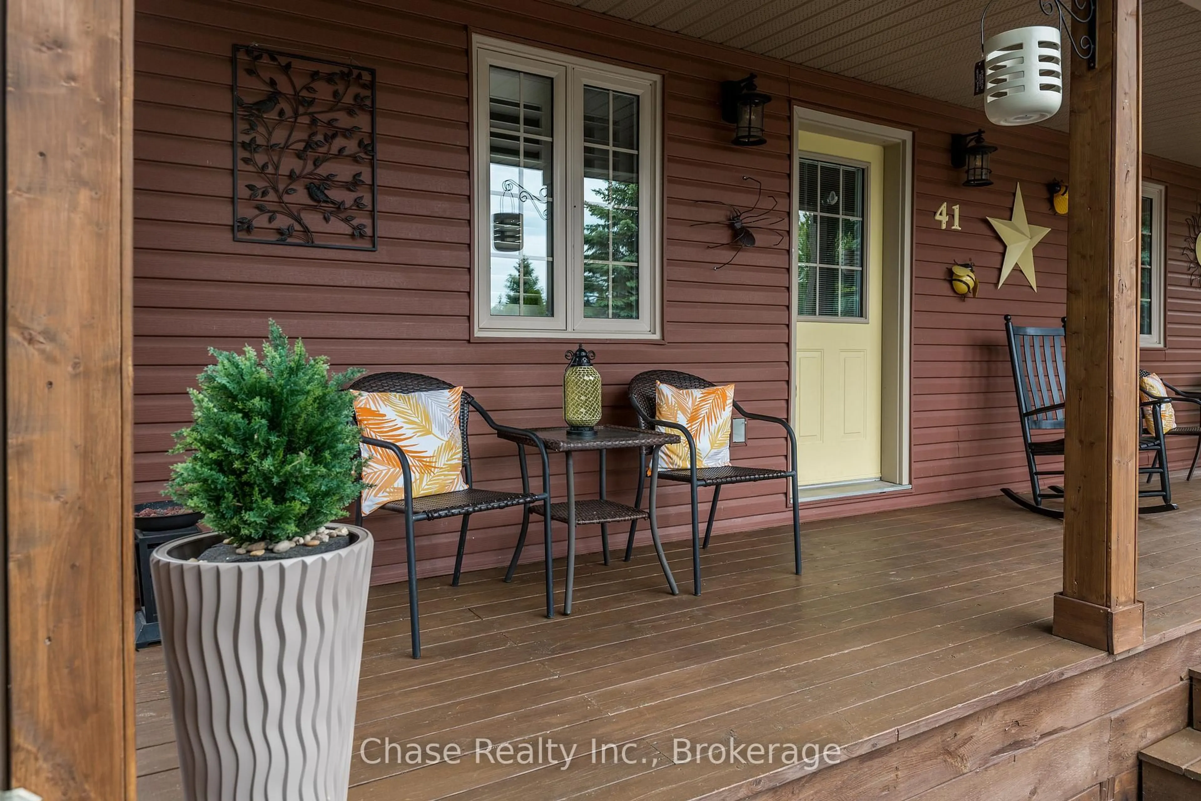 Patio, unknown for 41 Madawaska Tr, Wasaga Beach Ontario L9Z 1X7