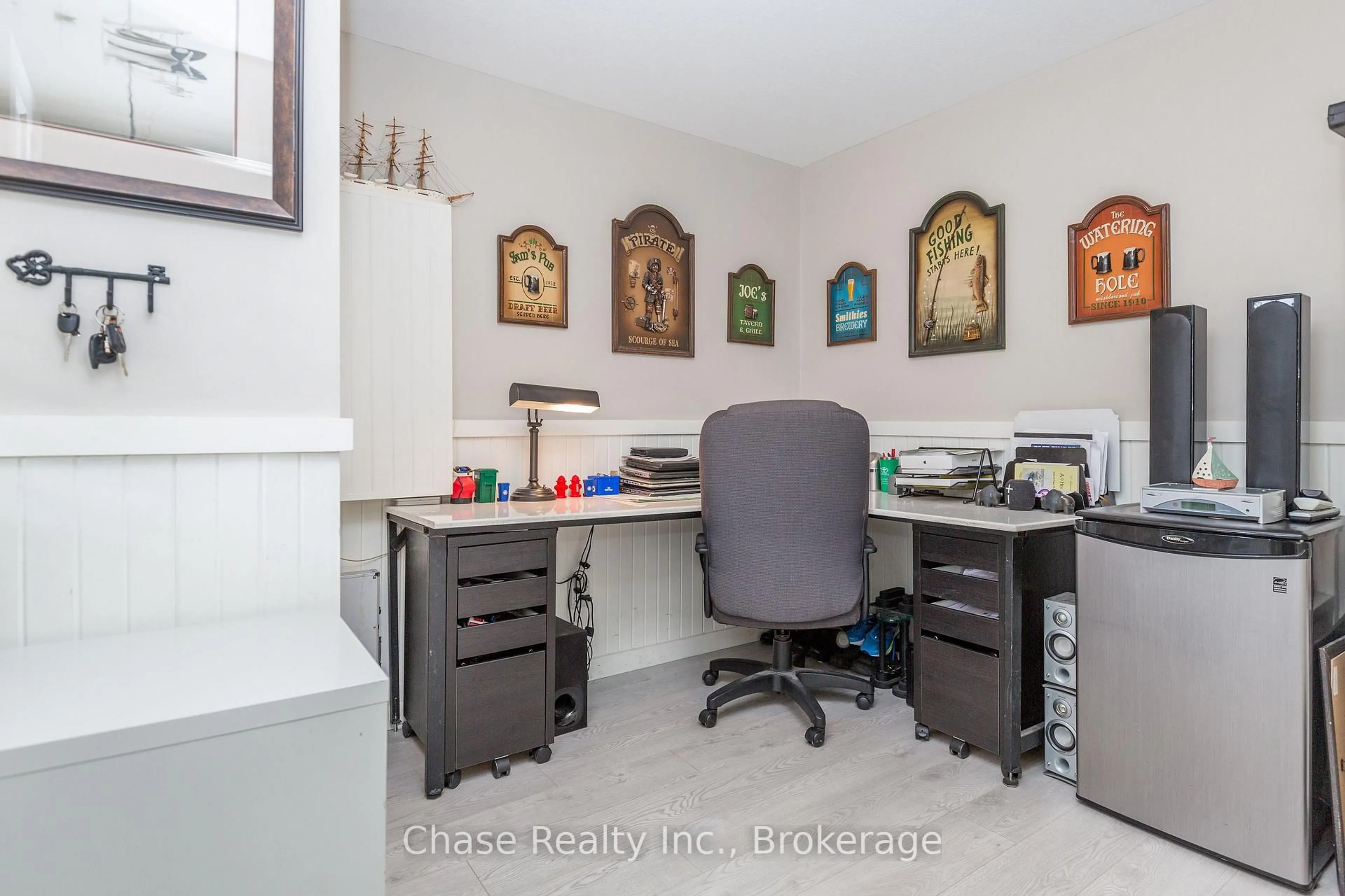 A pic of a room for 41 Madawaska Tr, Wasaga Beach Ontario L9Z 1X7