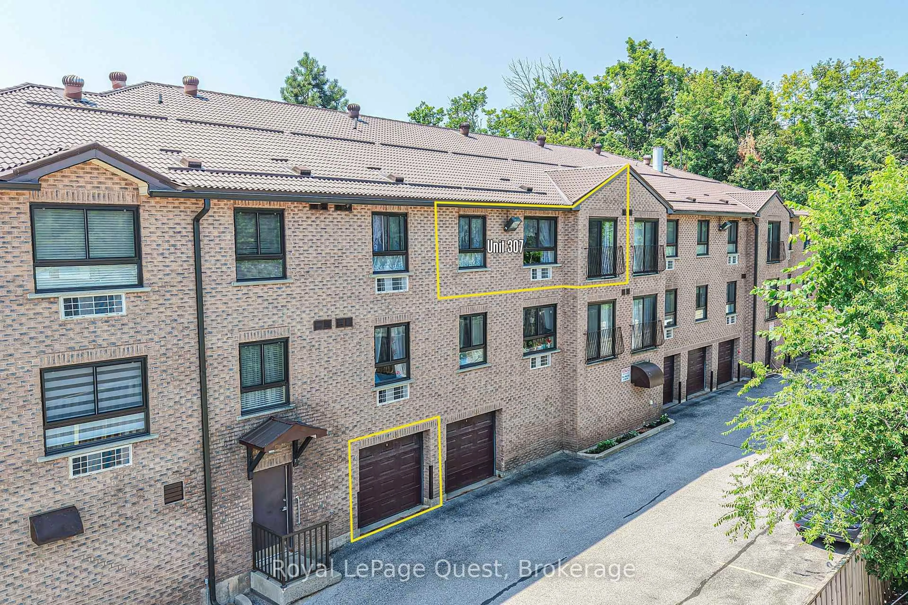 A pic from outside/outdoor area/front of a property/back of a property/a pic from drone, street for 1047 Mississaga St #307, Orillia Ontario L3V 3C7
