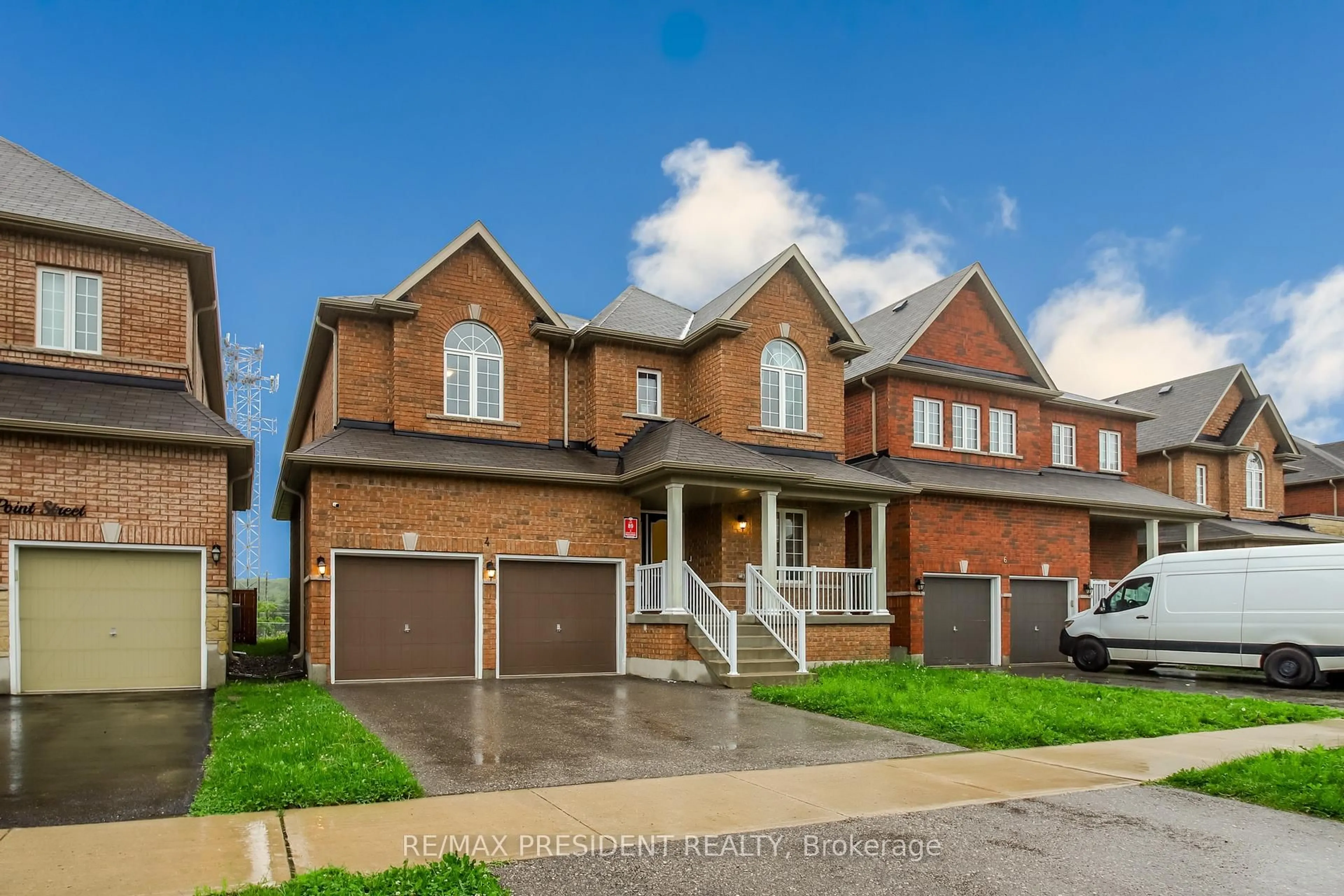 Home with brick exterior material, street for 4 Cypress Point St, Barrie Ontario L4N 6J9