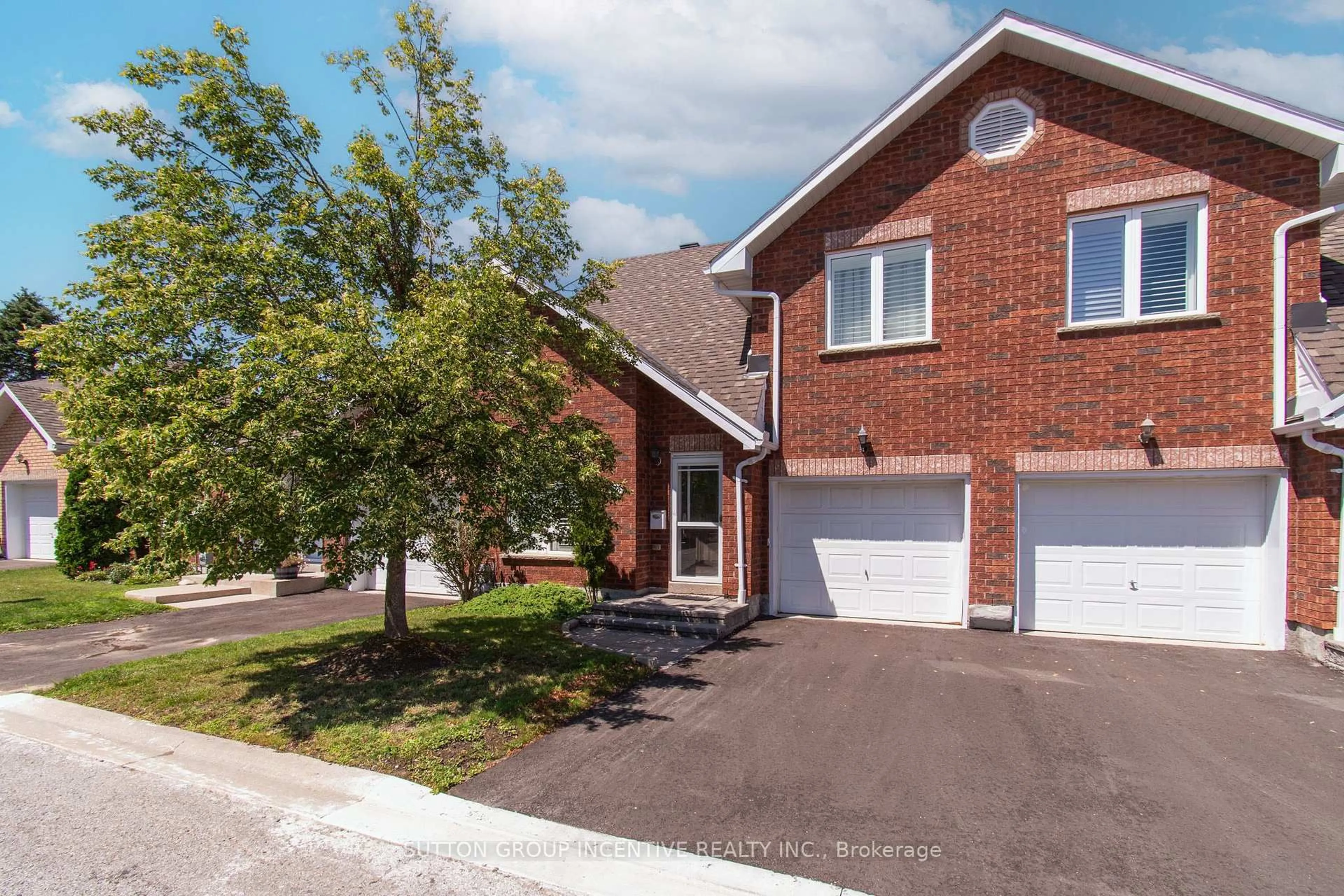 Home with brick exterior material, street for 318 Little Ave #19, Barrie Ontario L4N 2Z6