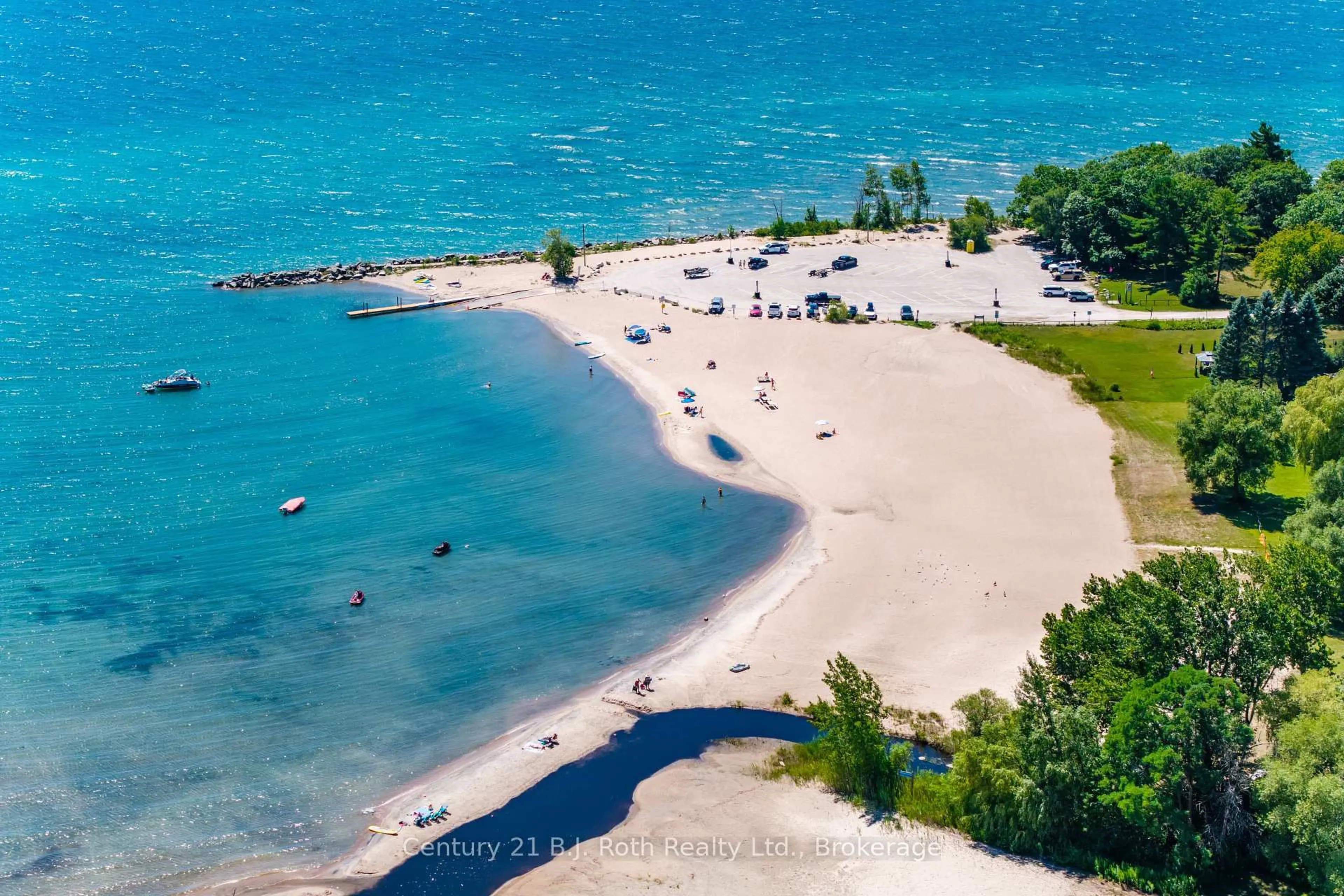Blurry image for 307 Tiny Beaches Rd, Tiny Ontario L0L 2J0