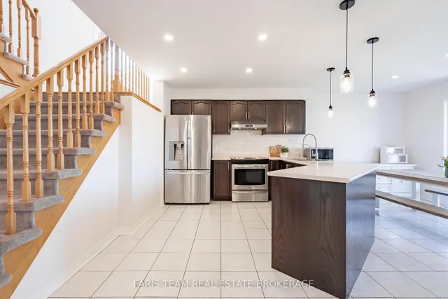 4 Whispering Pine Pl, Barrie 5