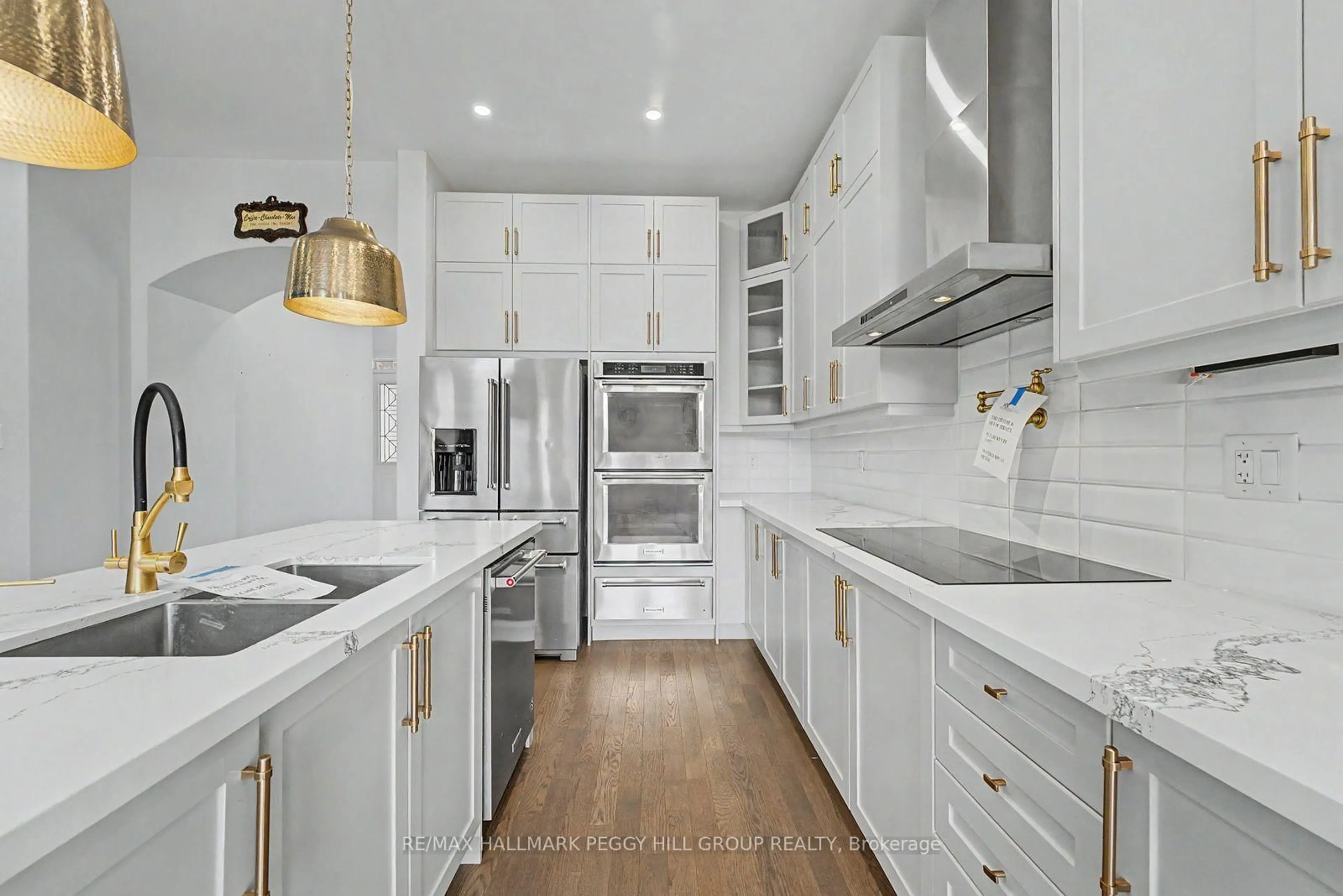 Open concept kitchen, ceramic/tile floor for 96 Redmond Cres, Springwater Ontario L9X 1Z8