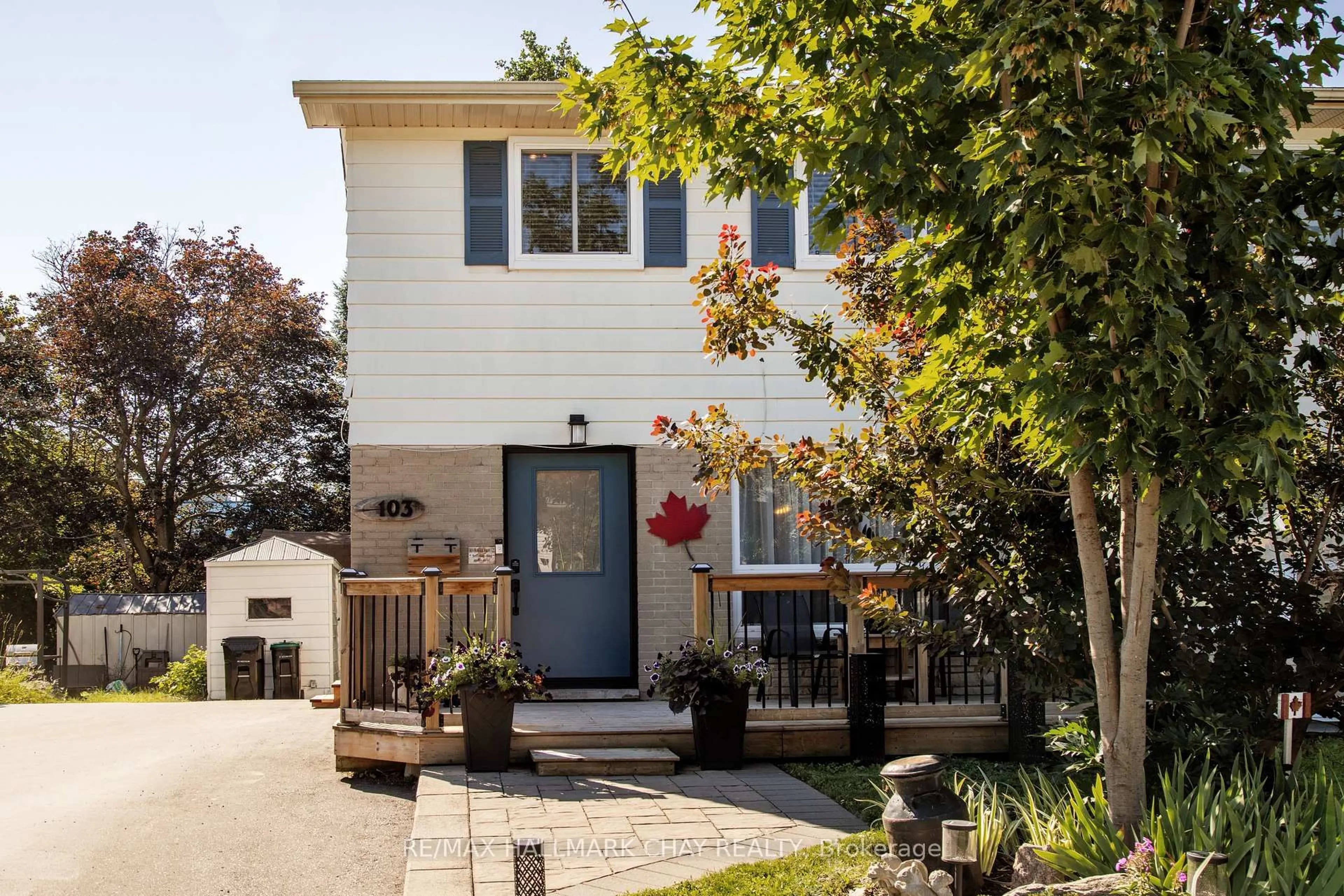Home with brick exterior material, street for 103 Daphne Cres, Barrie Ontario L4M 2Y7